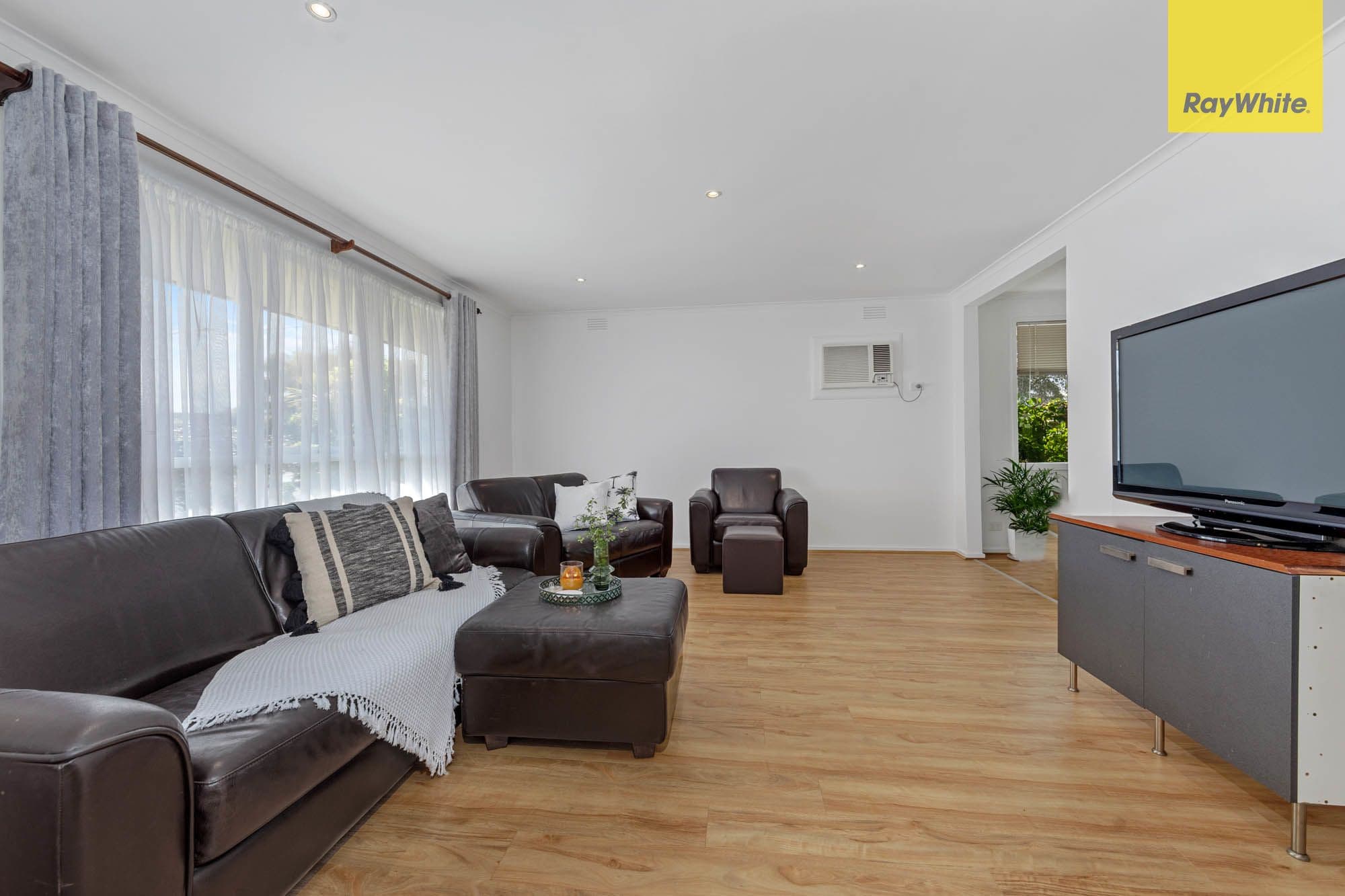 70 Dover Street, Albanvale VIC 3021, Albanvale - Thumbnail 3