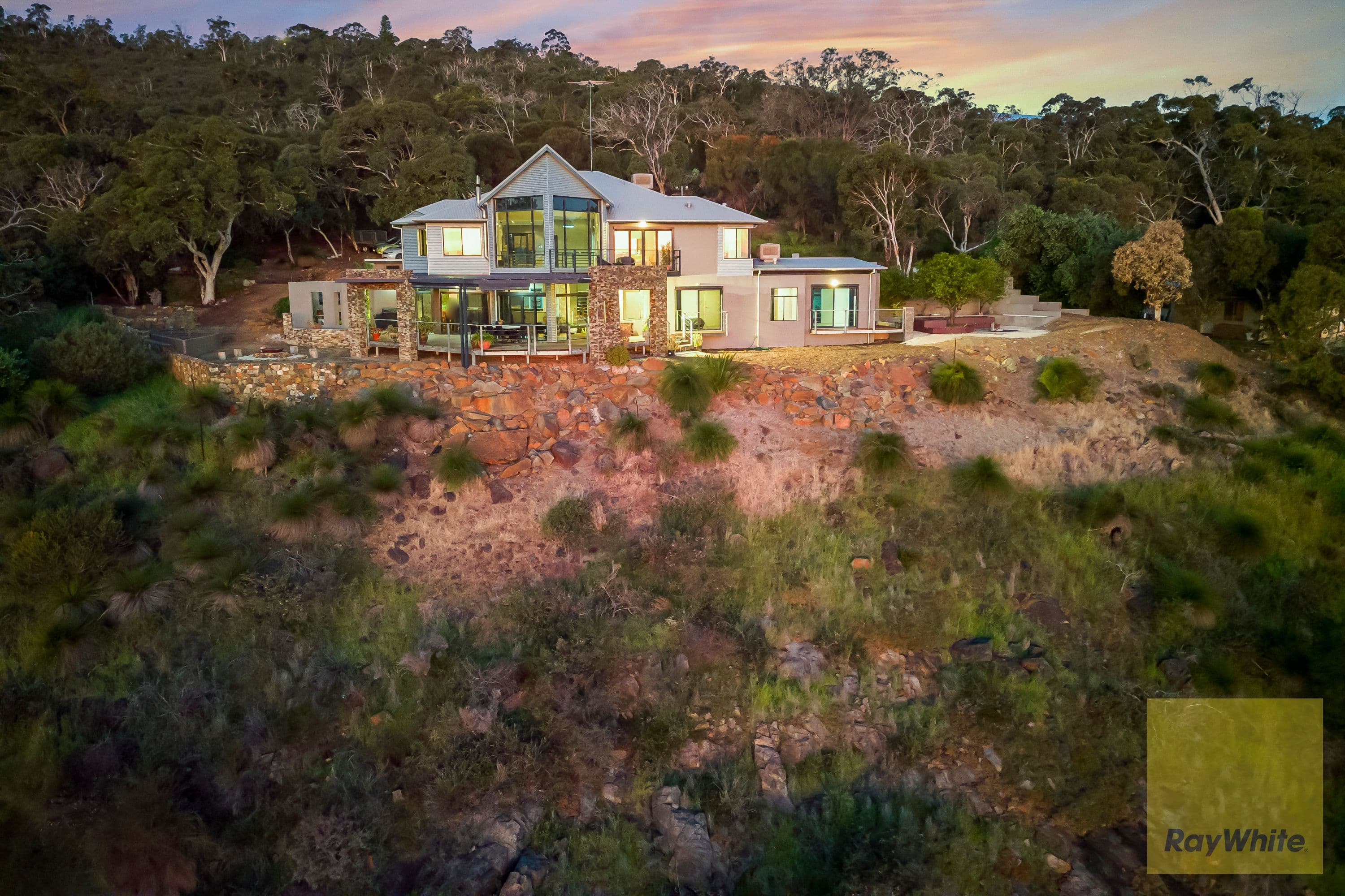 231 Crystal Brook Road, Wattle Grove WA 6107, Wattle Grove - Thumbnail 4