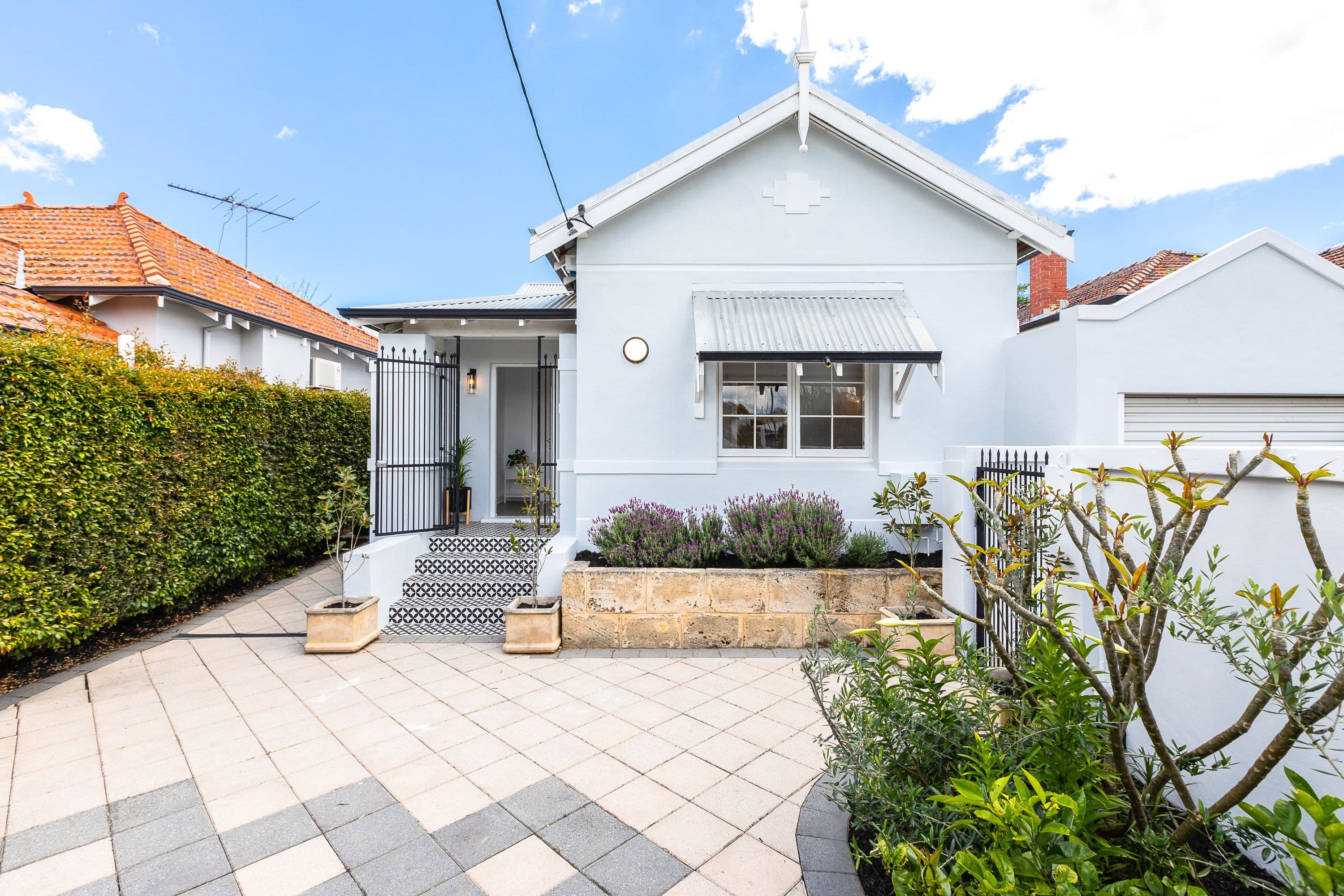 31 Coogee Street, Mount Hawthorn WA 6016, Mount Hawthorn - Thumbnail 2