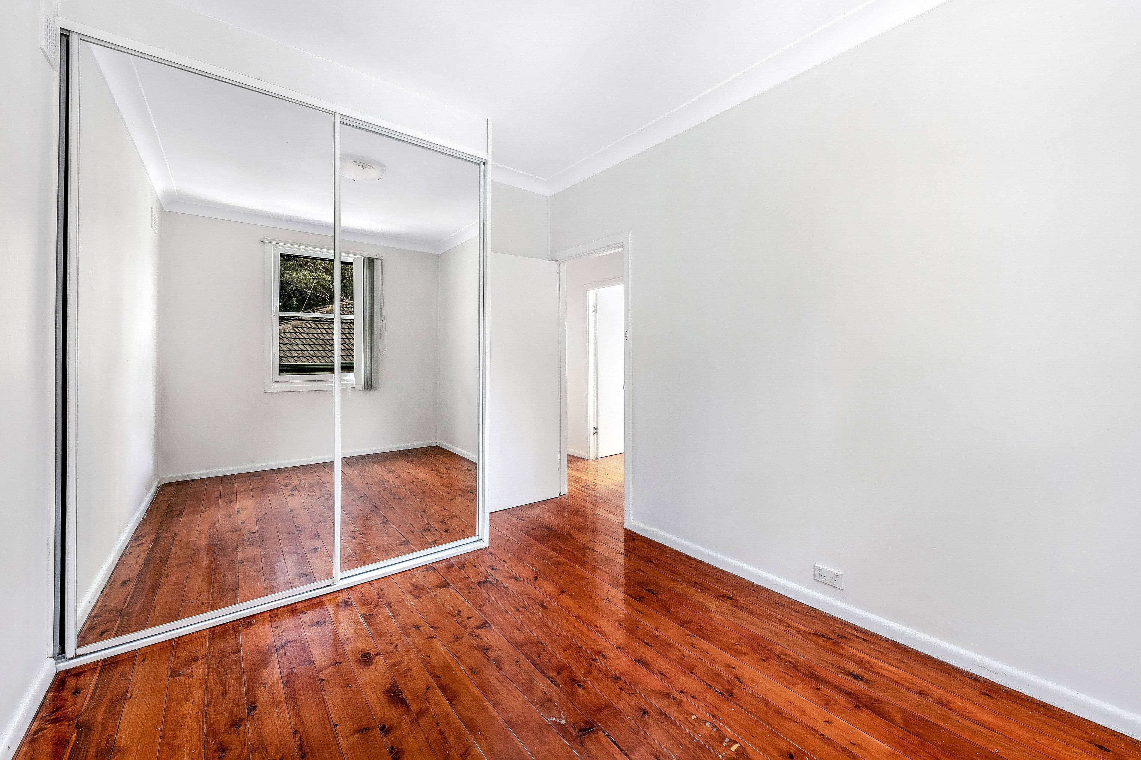 98 Bonds Road, Peakhurst NSW 2210, Peakhurst - Thumbnail 6