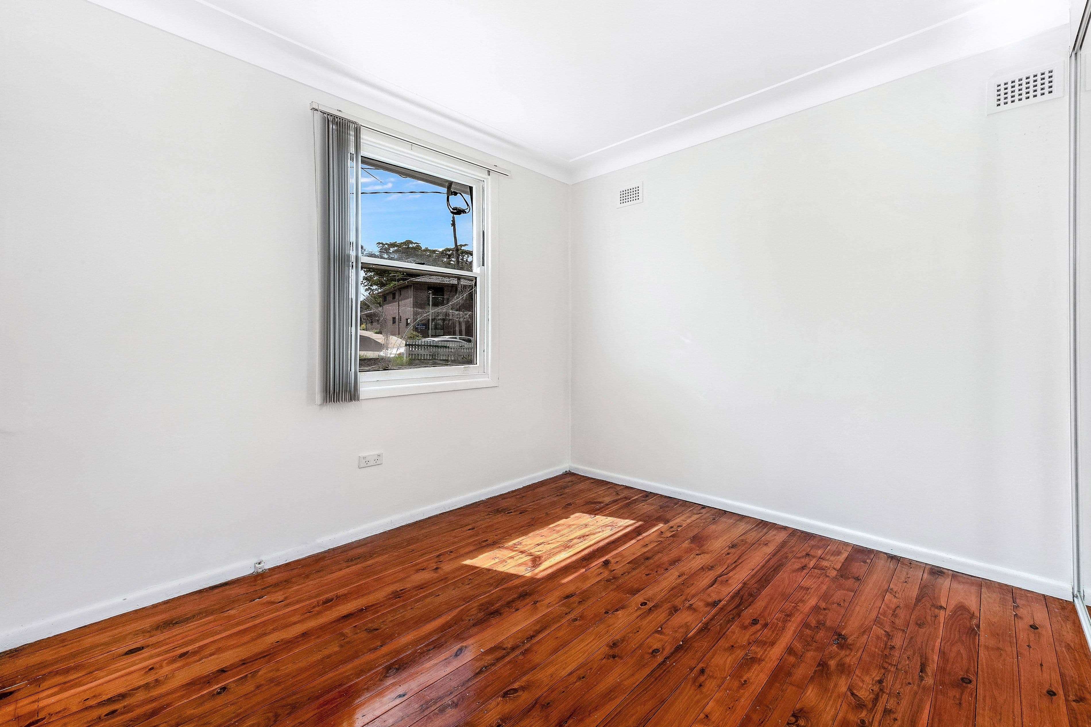 98 Bonds Road, Peakhurst NSW 2210, Peakhurst - Thumbnail 7