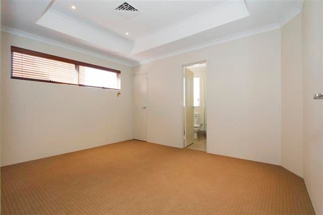 Unit 2 - 18 Flynn Street, CANNING VALE WA 6155, Canning Vale - Thumbnail 3