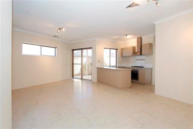 Unit 2 - 18 Flynn Street, CANNING VALE WA 6155, Canning Vale - Thumbnail 7