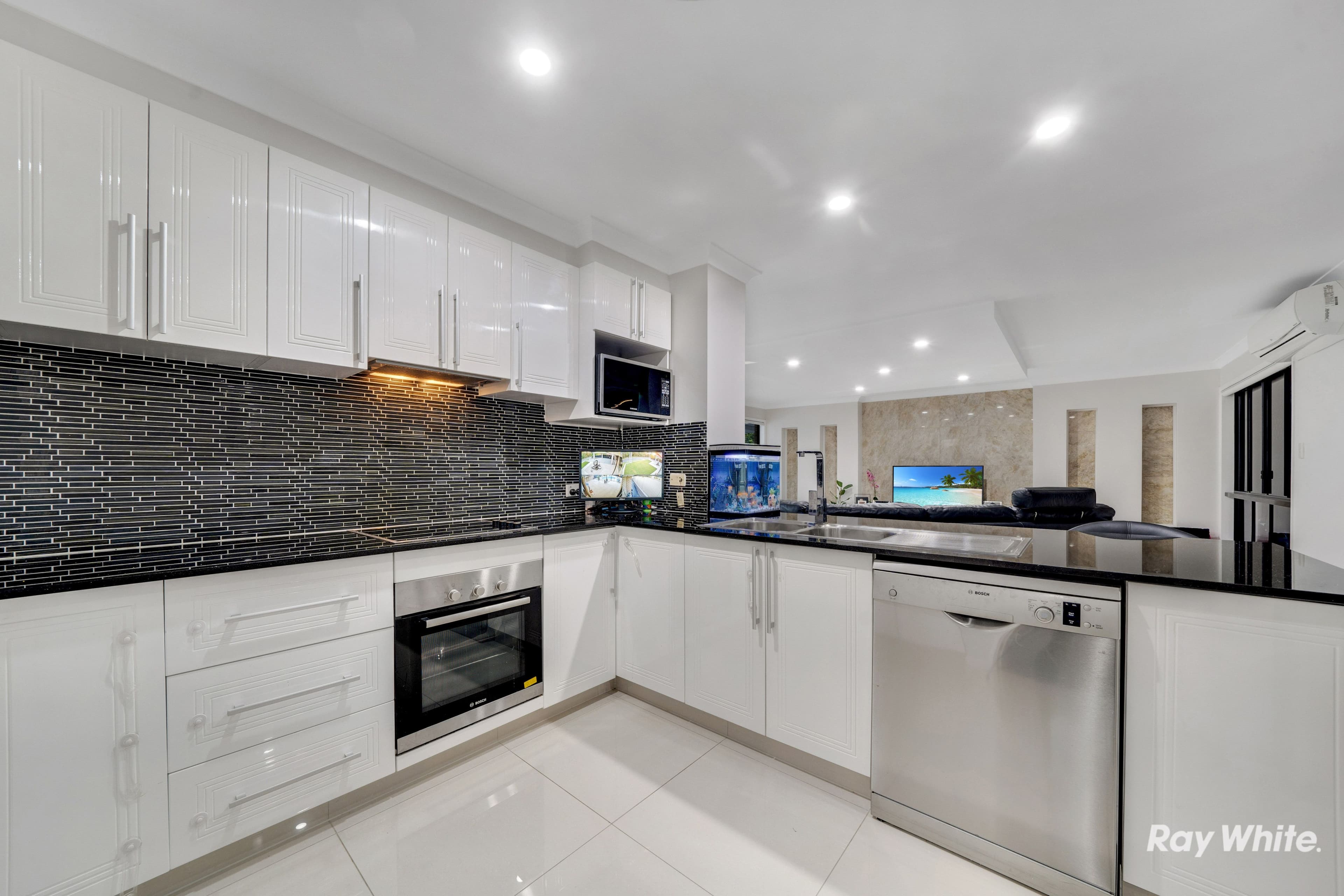 4 Benjamina Circuit, Regents Park QLD 4118, Regents Park - Thumbnail 7