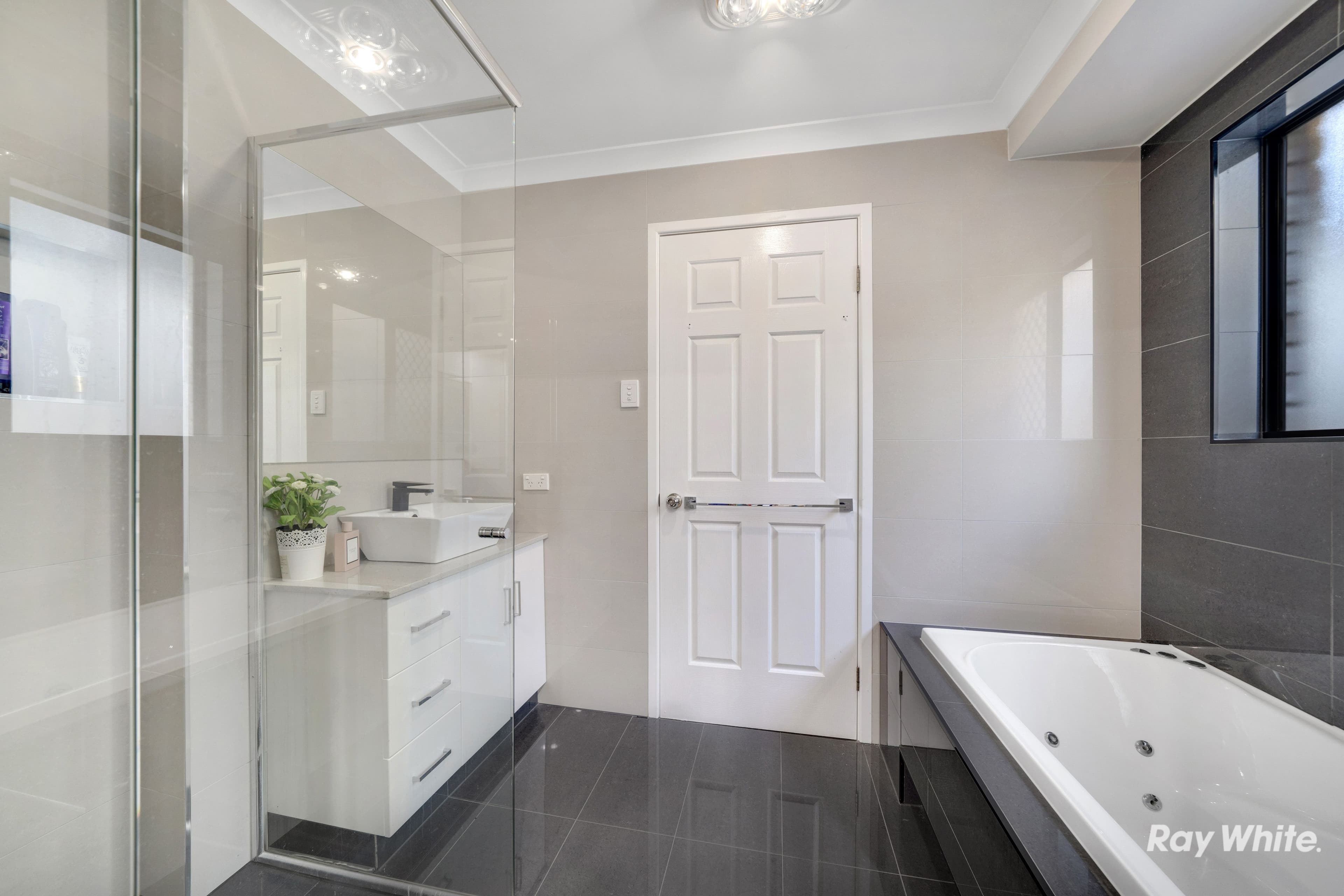 4 Benjamina Circuit, Regents Park QLD 4118, Regents Park - Thumbnail 8