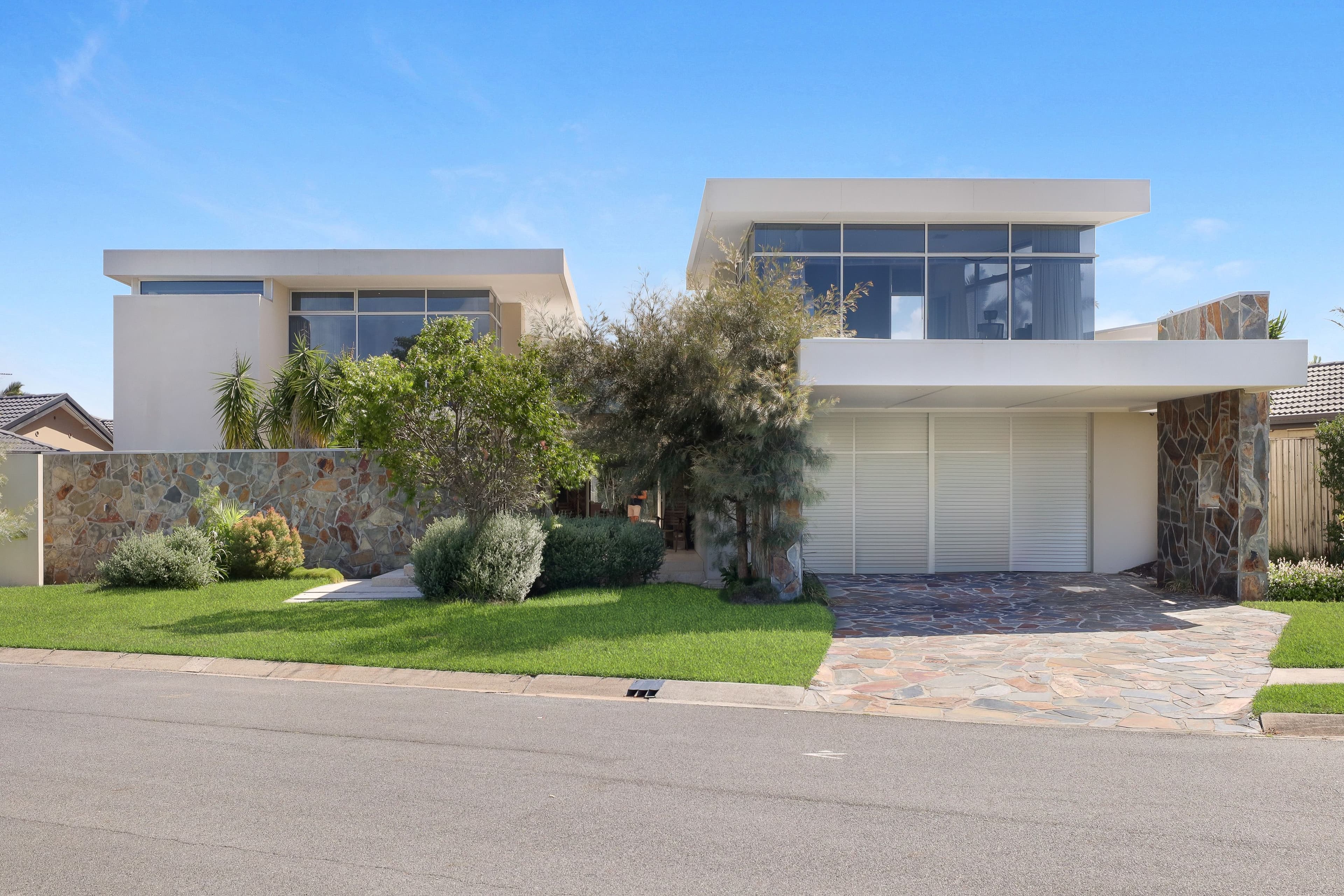 1 Tosti Street, Sorrento QLD 4217, Sorrento - Image 1