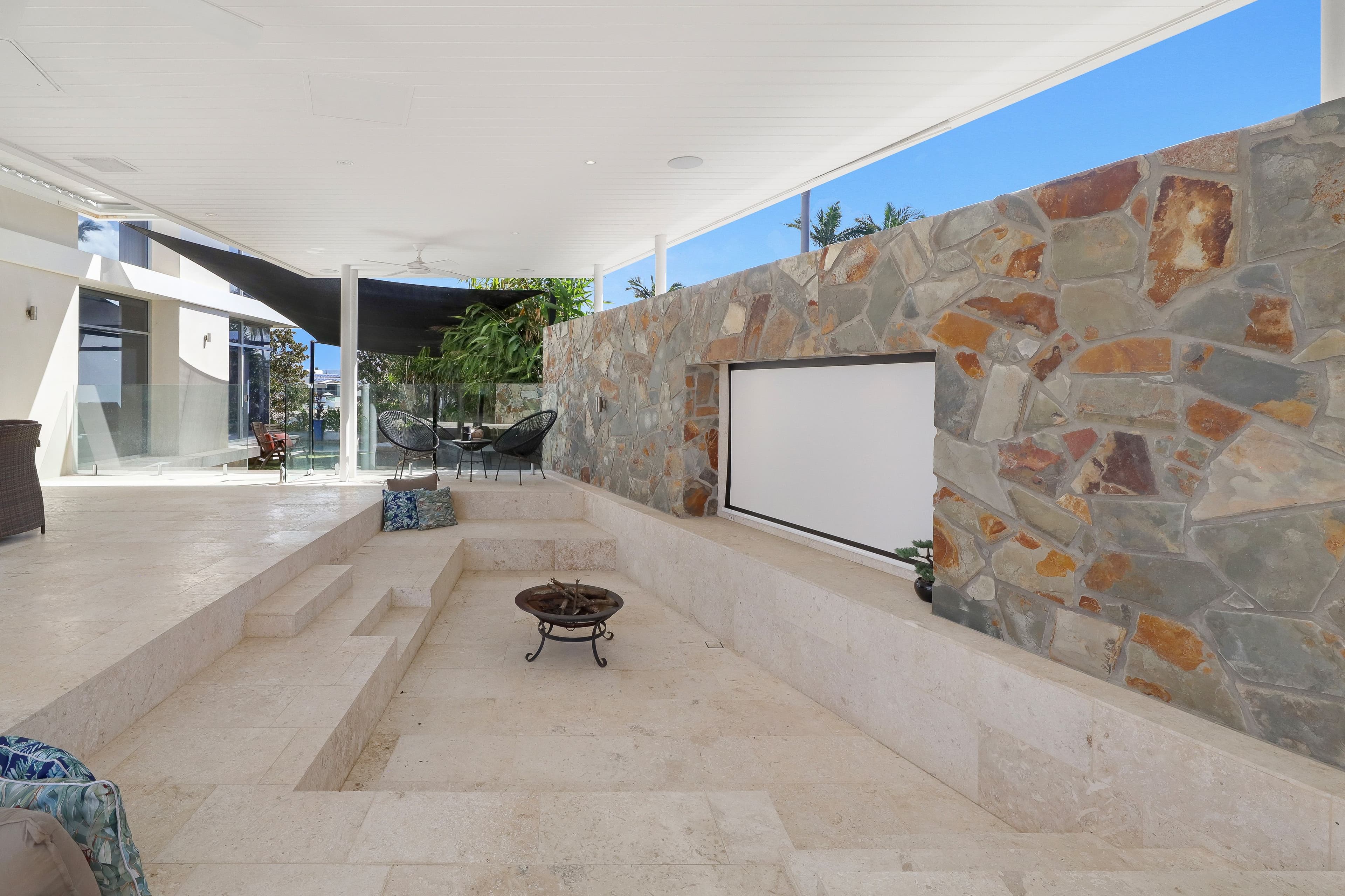 1 Tosti Street, Sorrento QLD 4217, Sorrento - Thumbnail 7