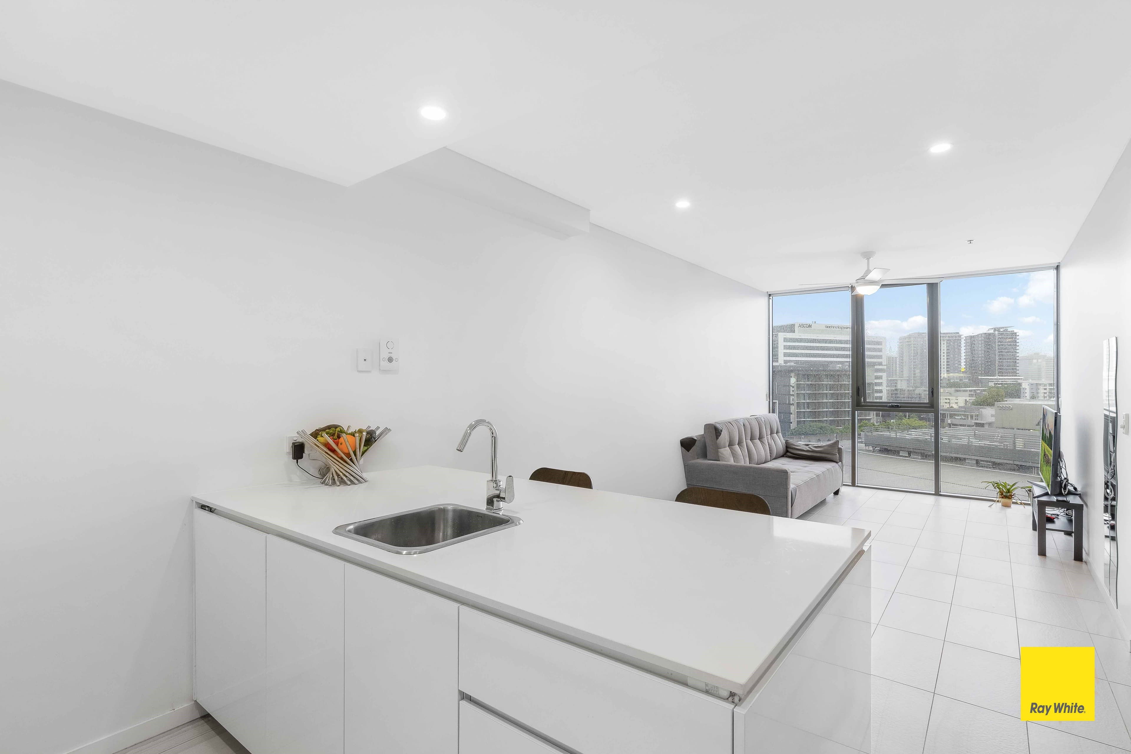 10 Stratton Street, Newstead QLD 4006, Newstead - Image 1