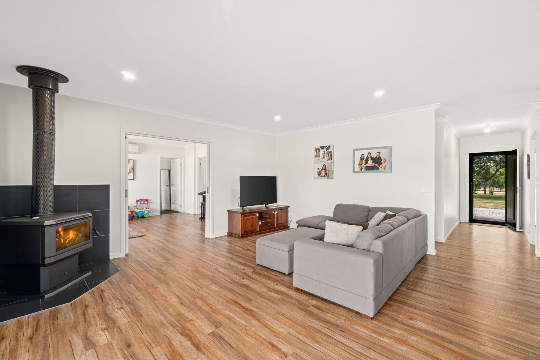 61 Nicholsons Road, Toongabbie VIC 3856, Toongabbie - Thumbnail 6