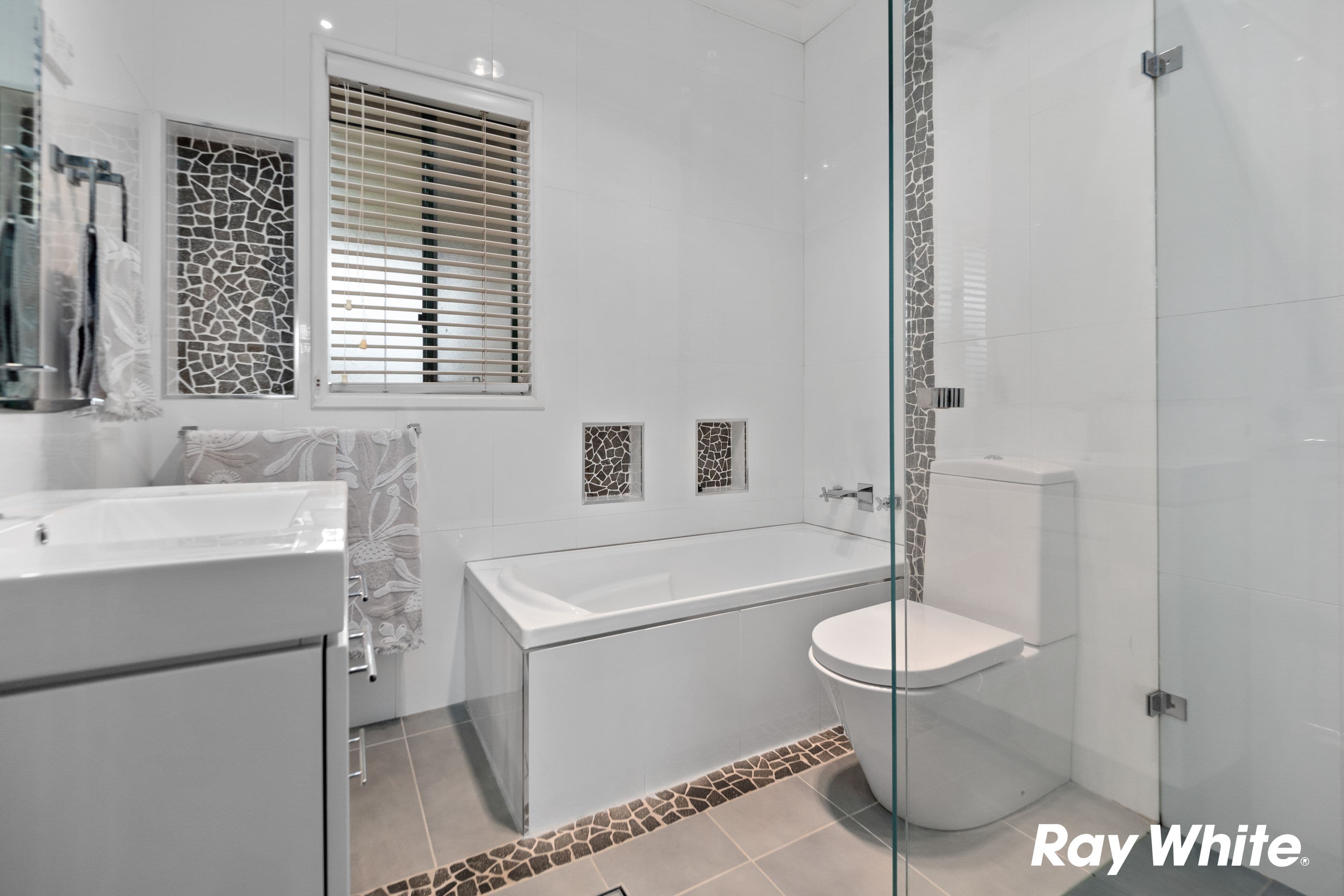 42 Wycombe Street, Doonside NSW 2767, Doonside - Thumbnail 6