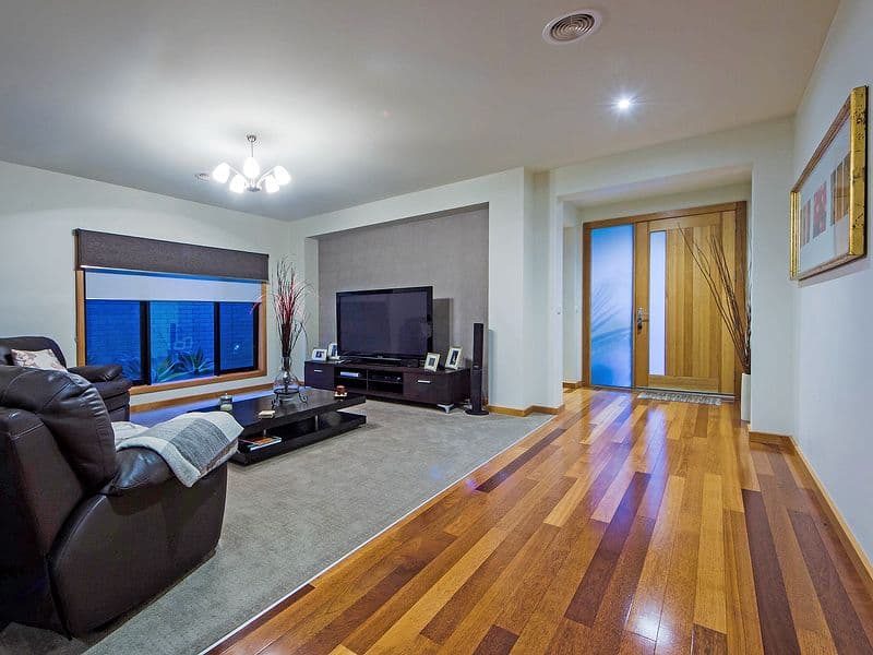 2 Mayflower Mews, Sanctuary Lakes VIC 3030, Sanctuary Lakes - Thumbnail 3