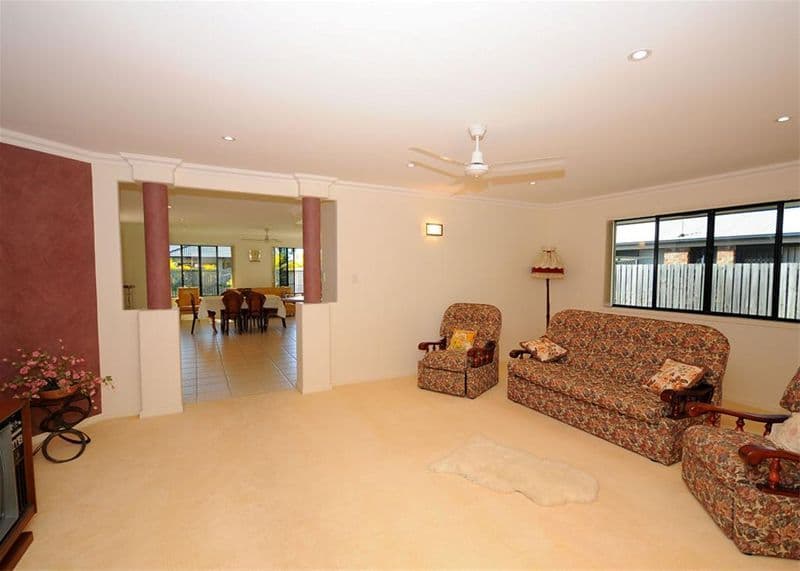 3 Surrey Court, KAWUNGAN QLD 4655, Kawungan - Thumbnail 3