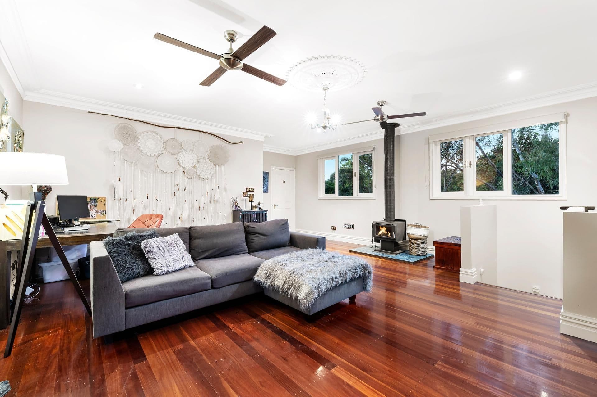 31 Bishop Avenue, Diamond Creek VIC 3089, Diamond Creek - Thumbnail 2