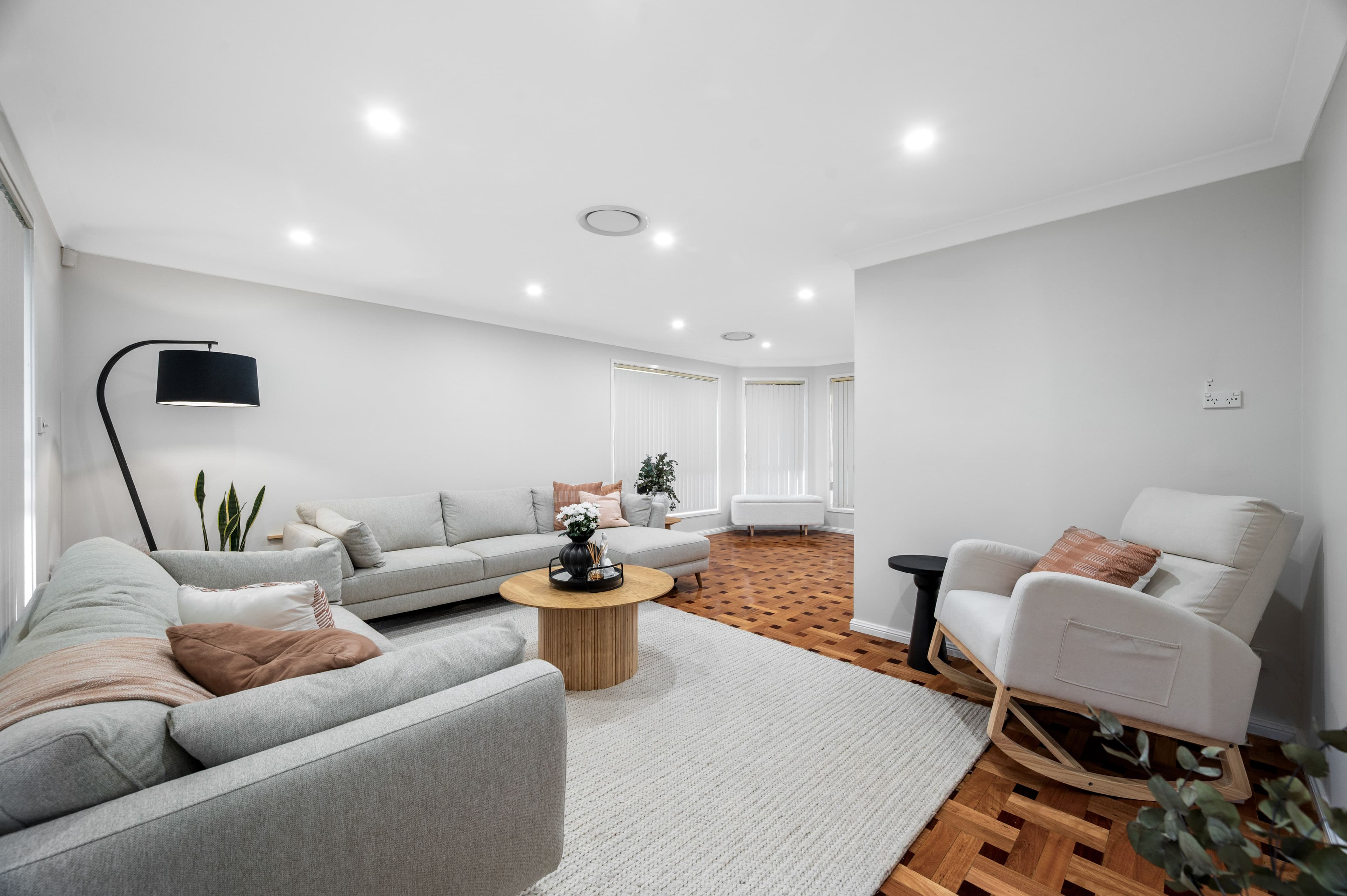 39 Lysander Avenue, Rosemeadow NSW 2560, Rosemeadow - Thumbnail 3