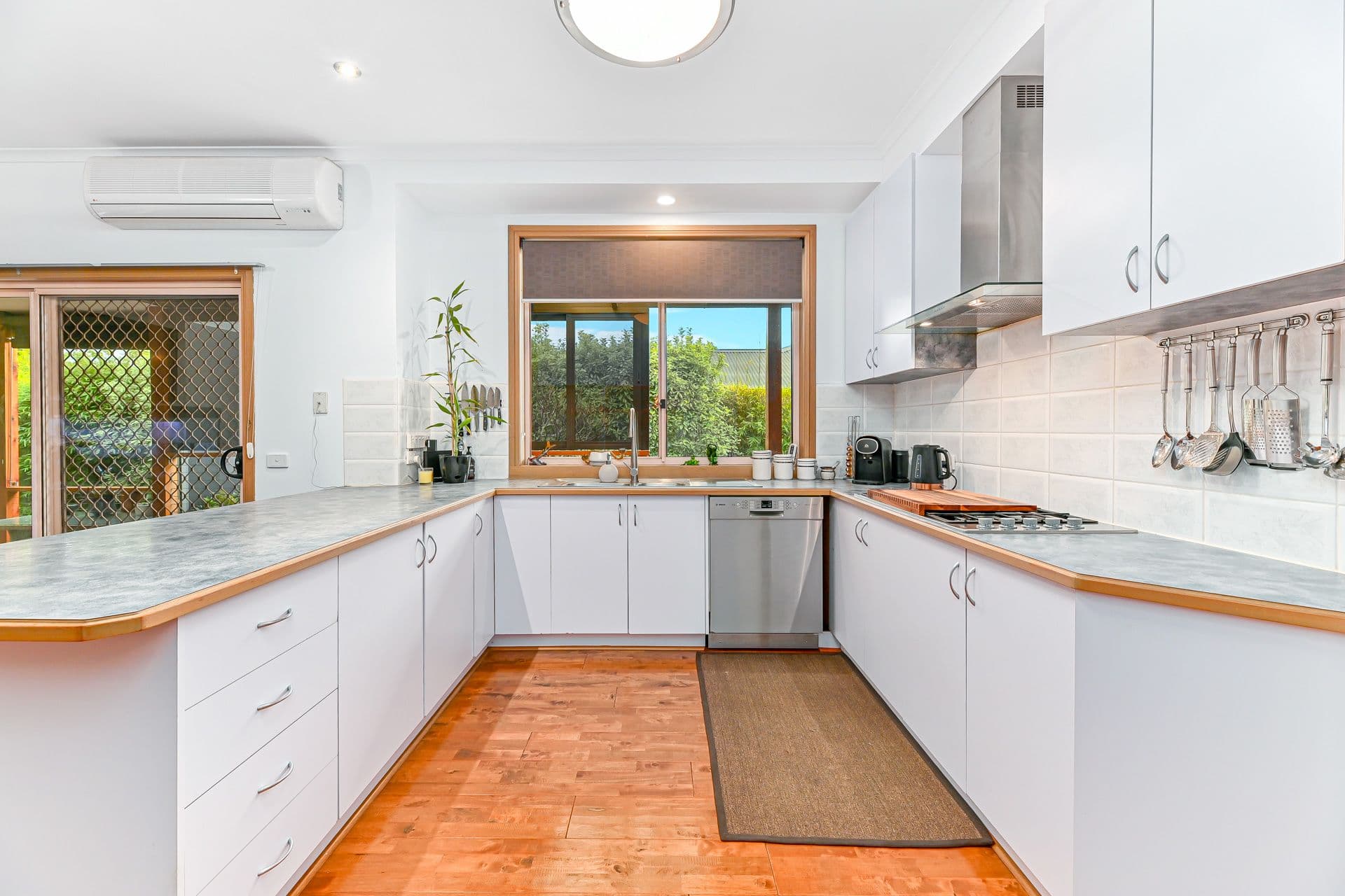 14 Grenville Court, Berwick VIC 3806, Berwick - Thumbnail 6
