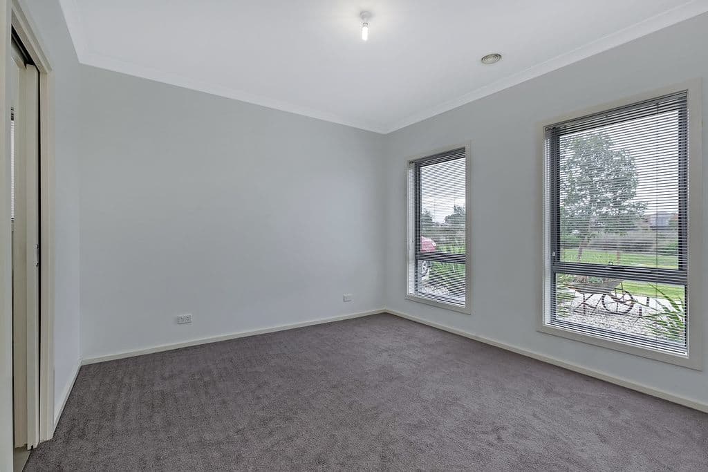 6 Alhambra Drive, EPPING VIC 3076, Epping - Thumbnail 5
