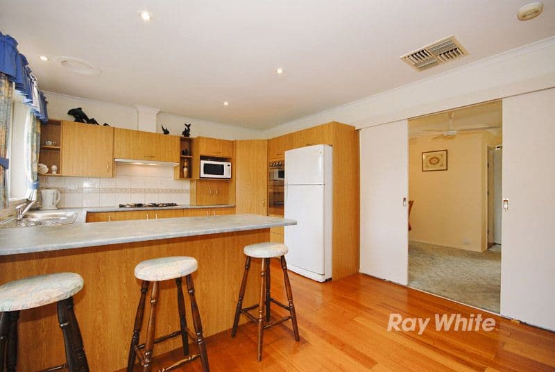 11 Heswall Court, WANTIRNA VIC 3152, Wantirna - Thumbnail 3