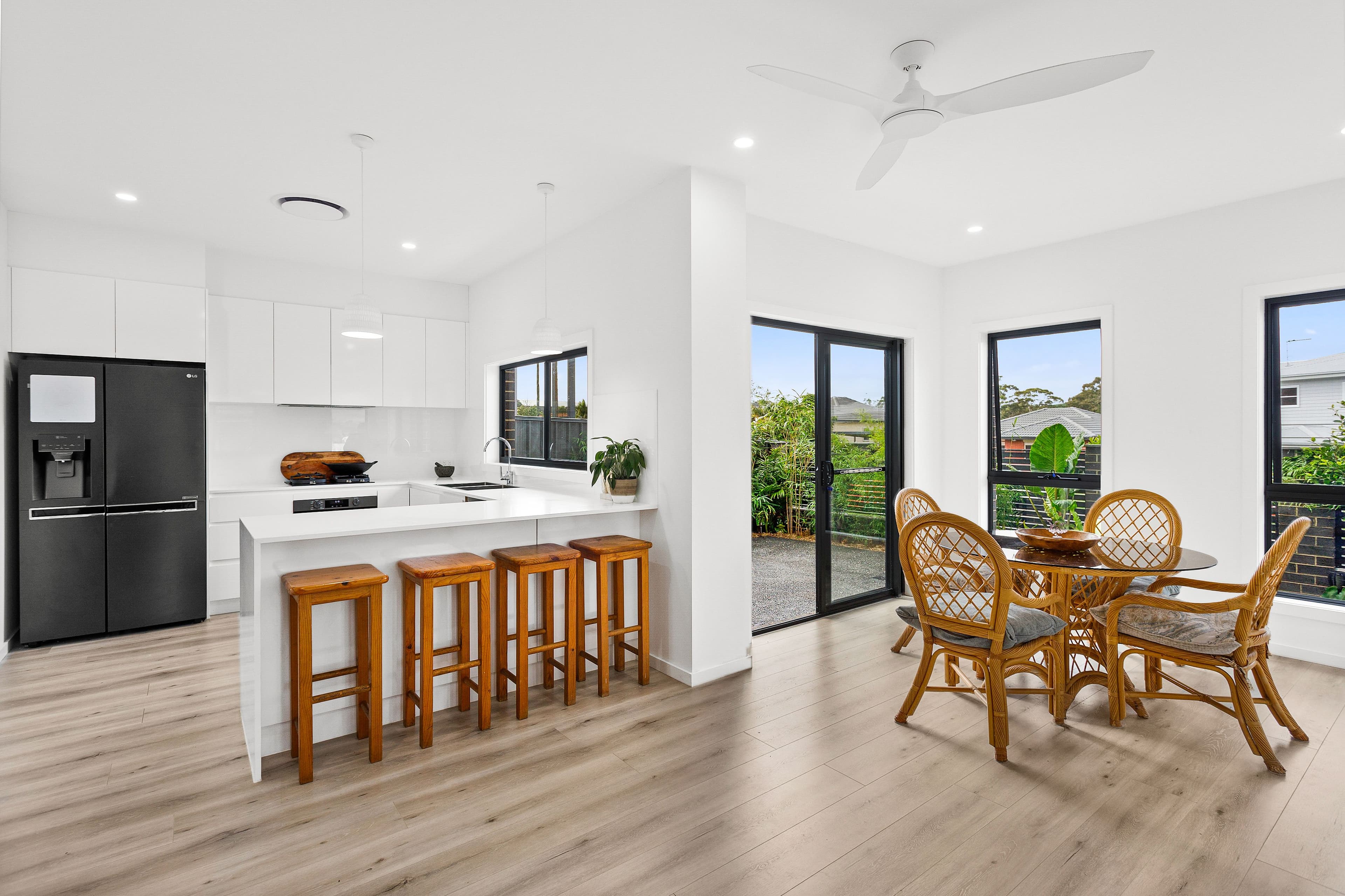 1/94 Griffiths Street, Oak Flats NSW 2529, Oak Flats - Thumbnail 2