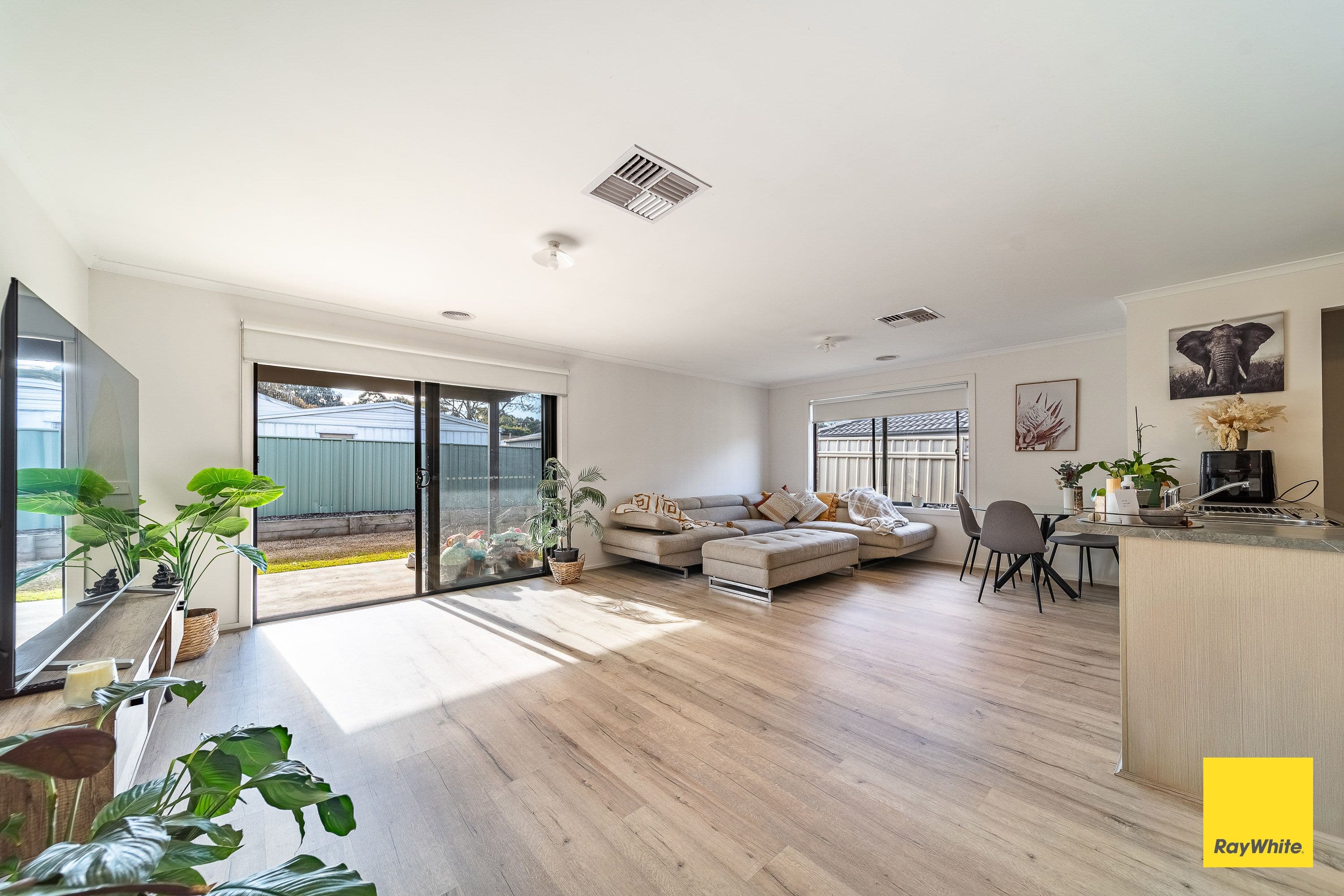 5 Webdon Drive, North Bendigo VIC 3550, North Bendigo - Thumbnail 5