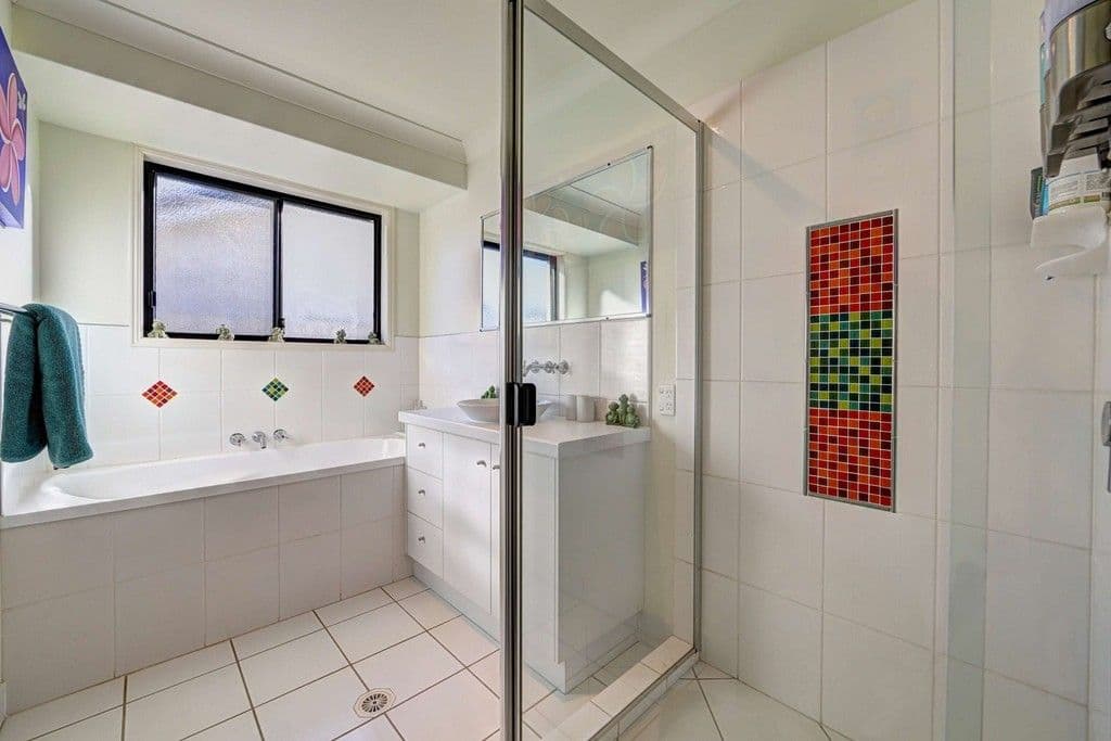 35 Robina Drive, AVOCA QLD 4670, Avoca - Thumbnail 4