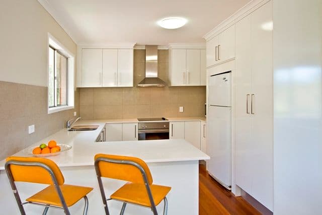 35 Emblem Street, JAMBOREE HEIGHTS QLD 4074, Jamboree Heights - Thumbnail 3