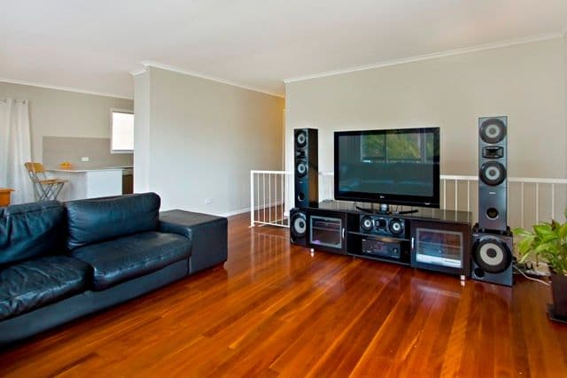 35 Emblem Street, JAMBOREE HEIGHTS QLD 4074, Jamboree Heights - Thumbnail 5