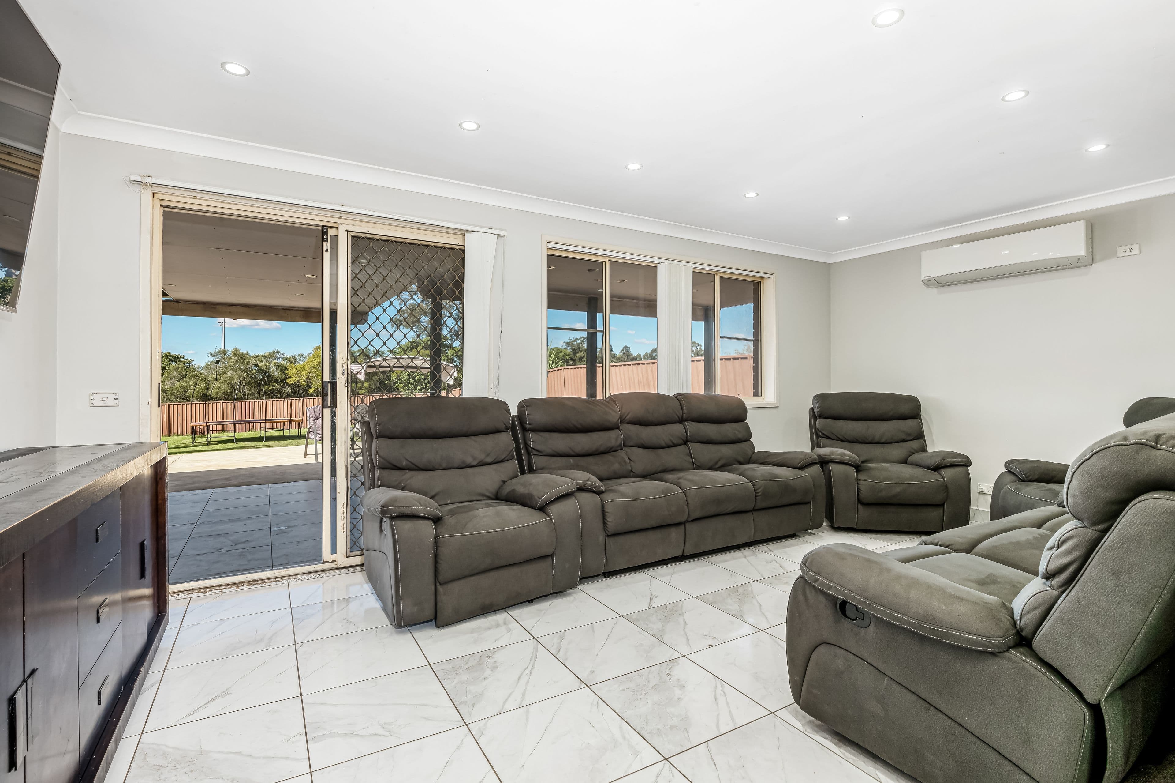 29 Carina Avenue, Hinchinbrook NSW 2168, Hinchinbrook - Thumbnail 2