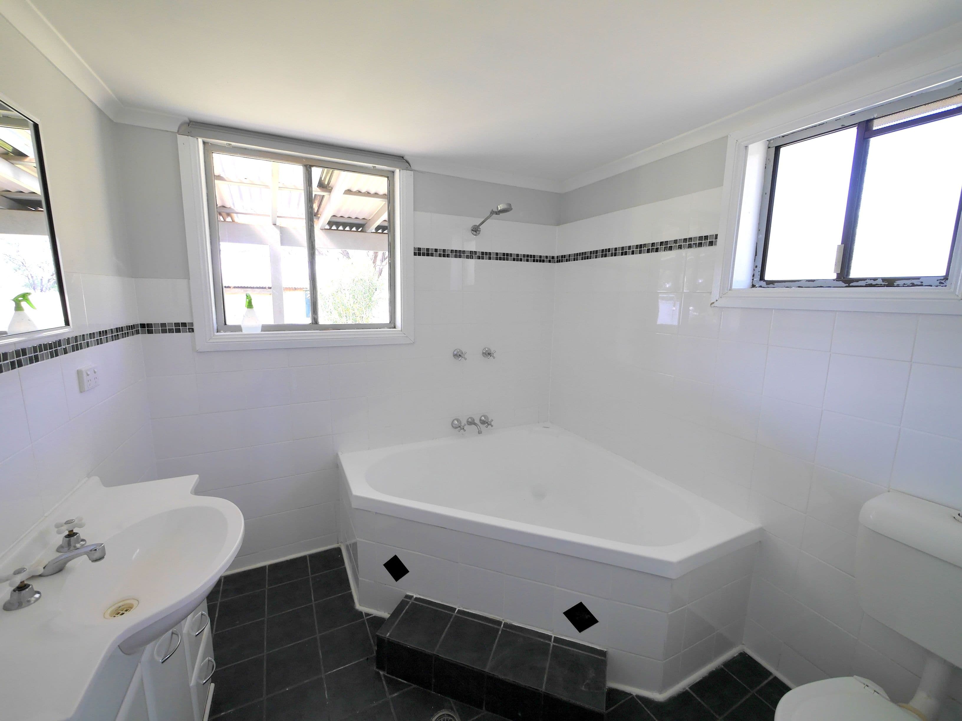 4 Graham Street, Noonbinna NSW 2794, Noonbinna - Thumbnail 6