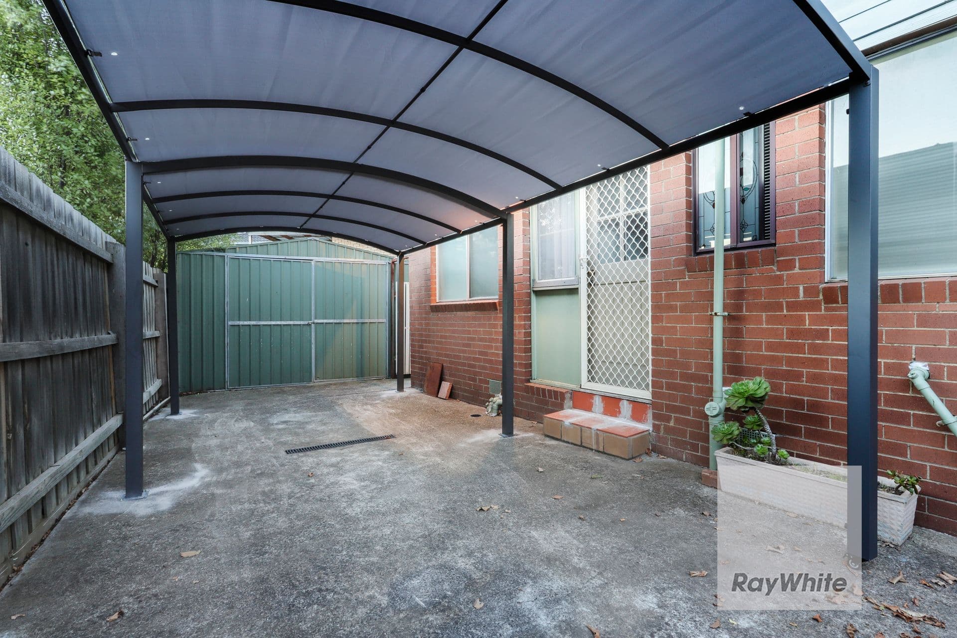 5 Clarke Drive, Gladstone Park VIC 3043, Gladstone Park - Thumbnail 2