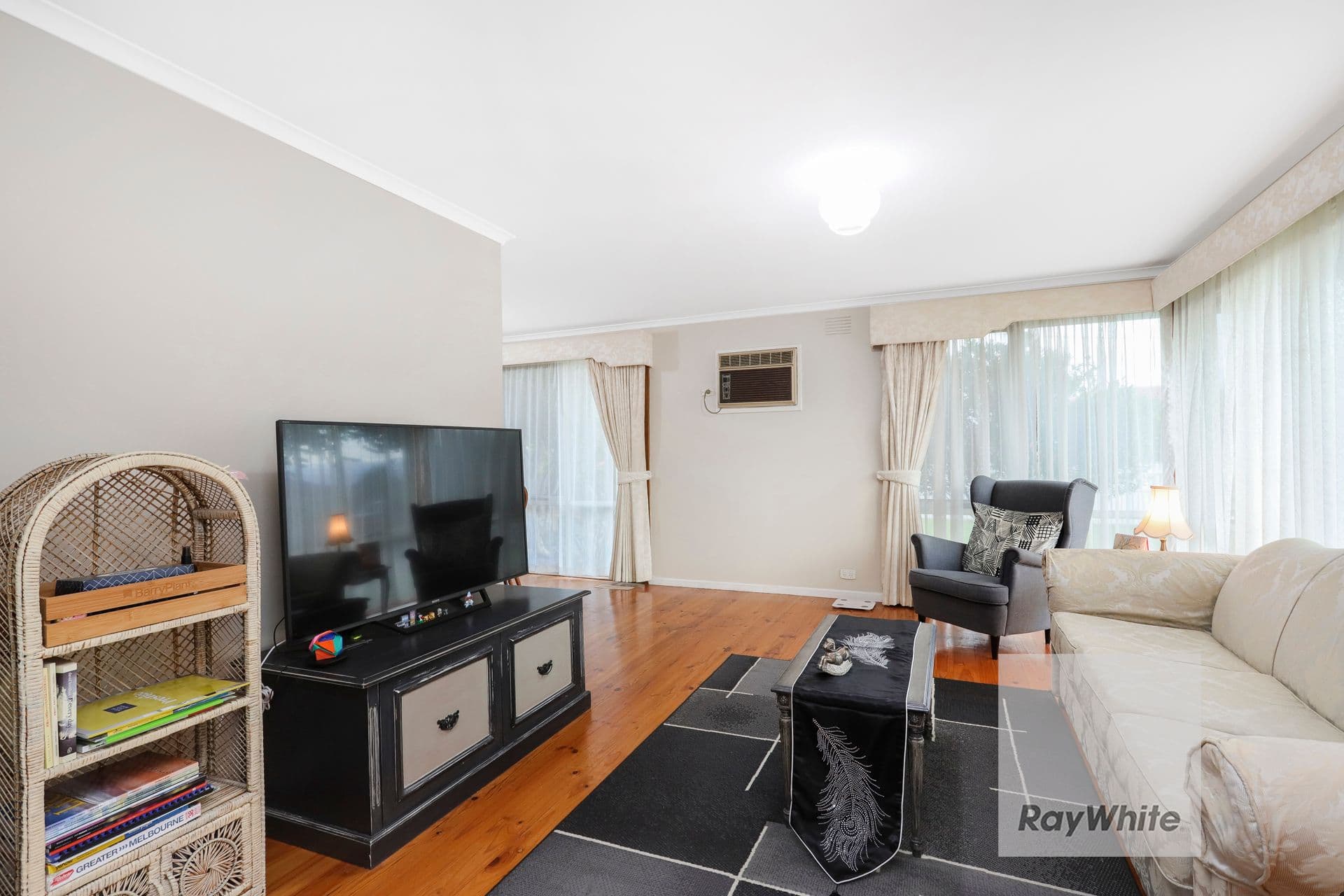 5 Clarke Drive, Gladstone Park VIC 3043, Gladstone Park - Thumbnail 4