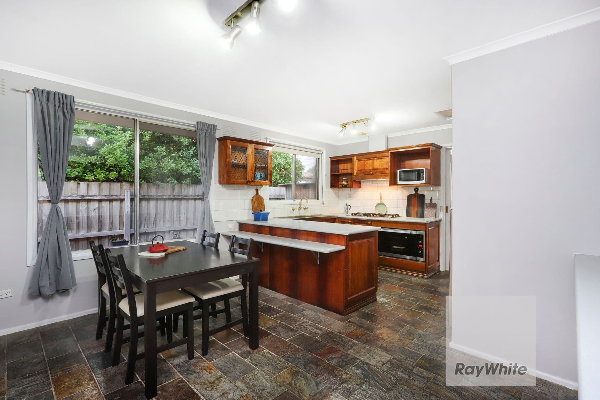 5 Clarke Drive, Gladstone Park VIC 3043, Gladstone Park - Thumbnail 8