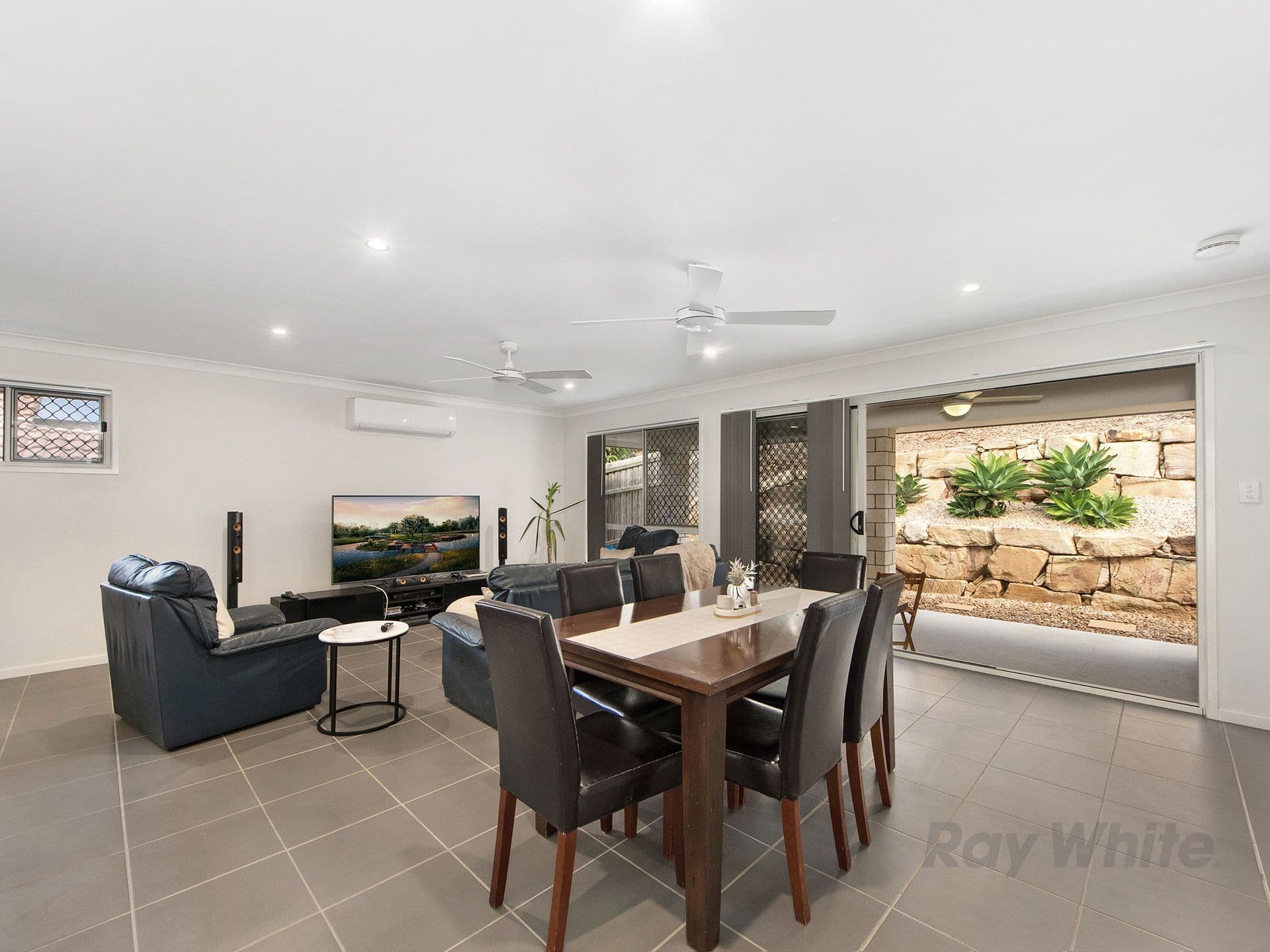 28 Hollanders Crescent, Ormeau Hills QLD 4208, Ormeau Hills - Thumbnail 4