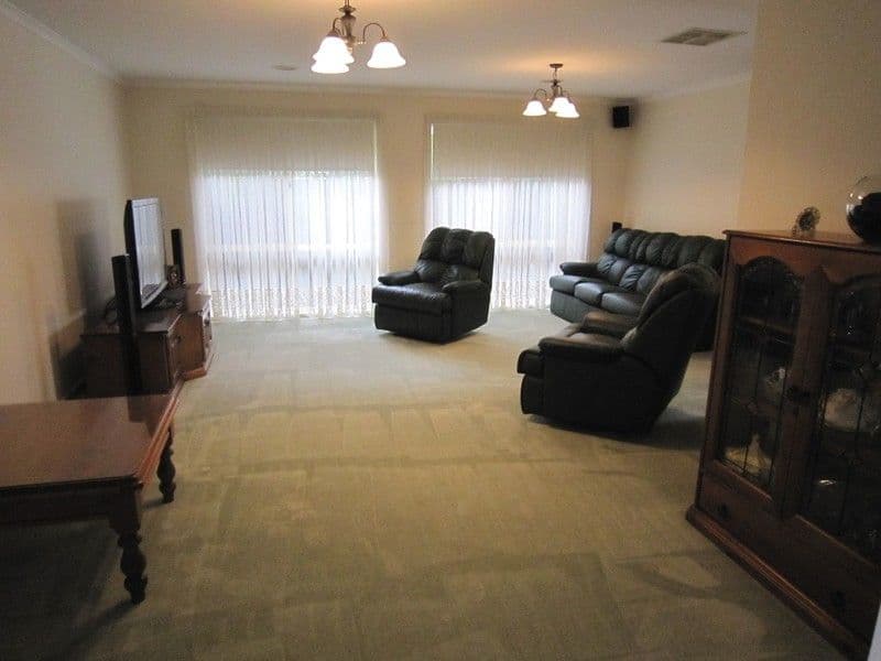 23 McSwains Road, ECHUCA VIC 3564, Echuca - Thumbnail 5