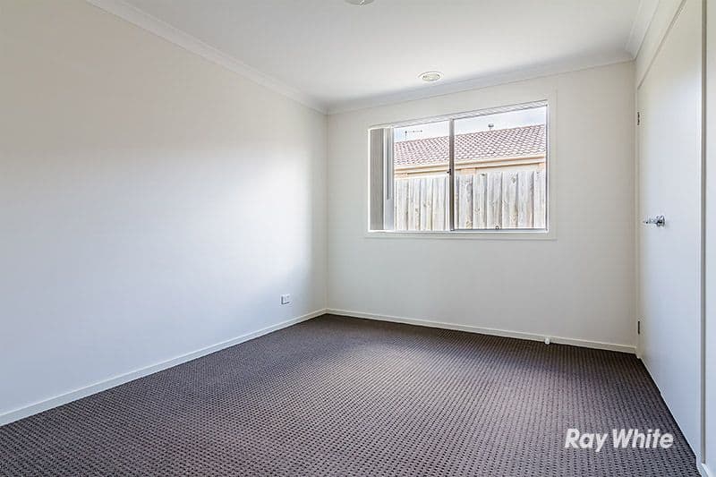 5 Kirwan Drive, Cranbourne East VIC 3977, Cranbourne East - Thumbnail 6