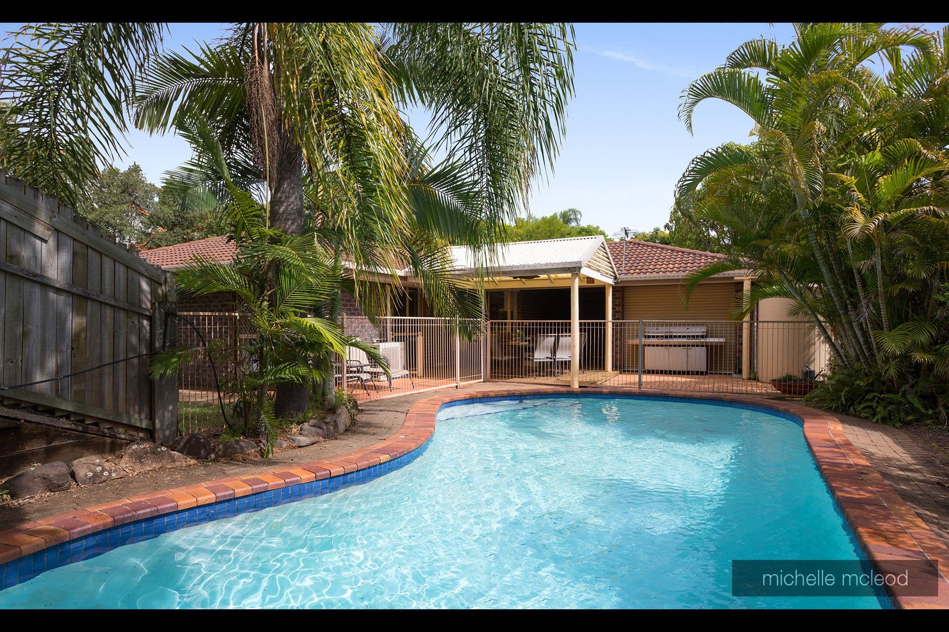 10 Toddington Street, Chapel Hill QLD 4069, Chapel Hill - Image 1