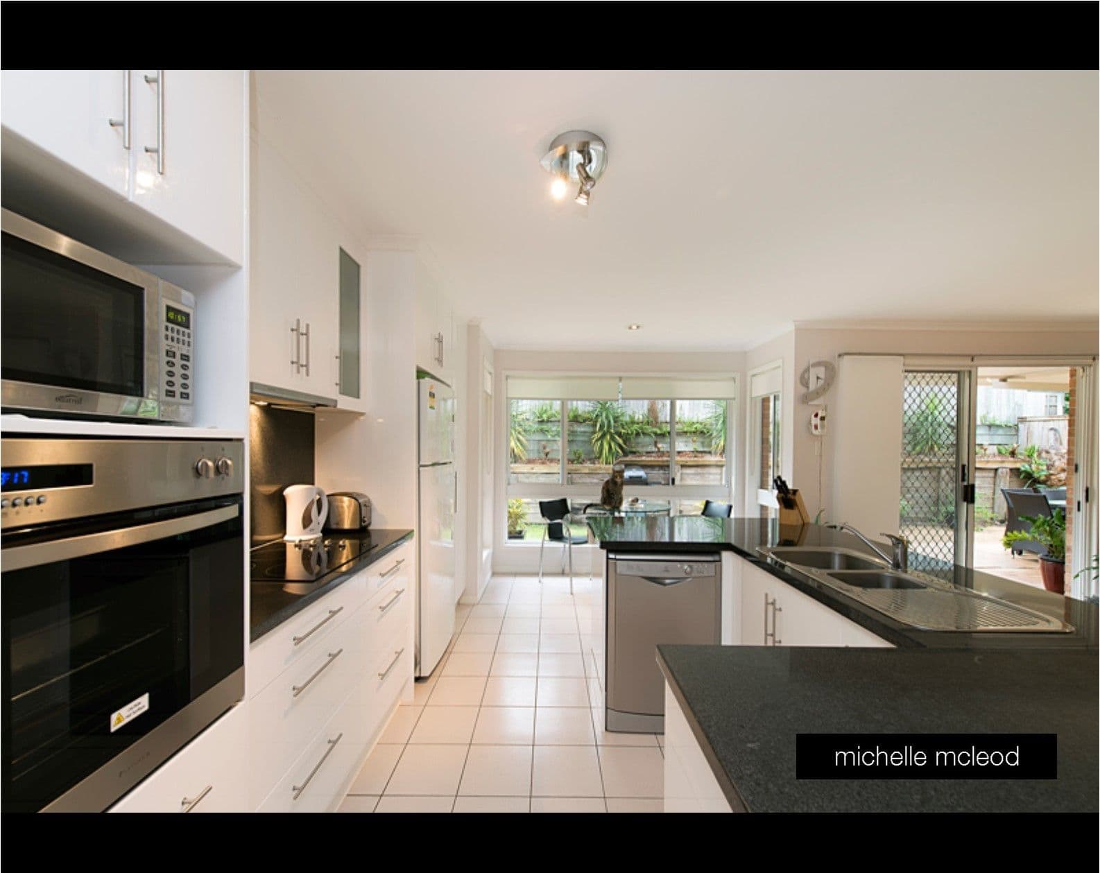 81 Greenford Street, Chapel Hill QLD 4069, Chapel Hill - Thumbnail 5