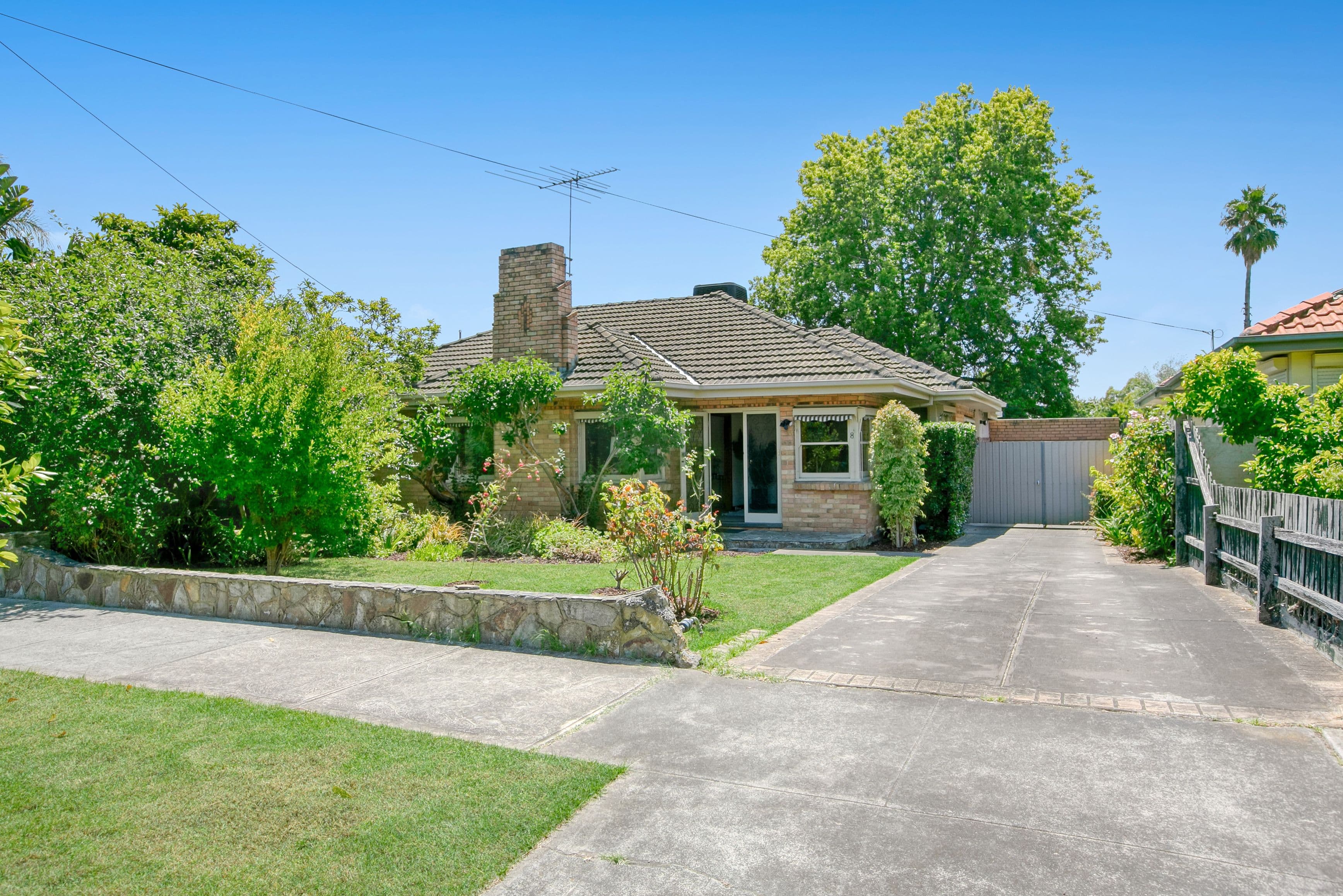 8 Benambra Street, Preston VIC 3072, Preston - Image 1
