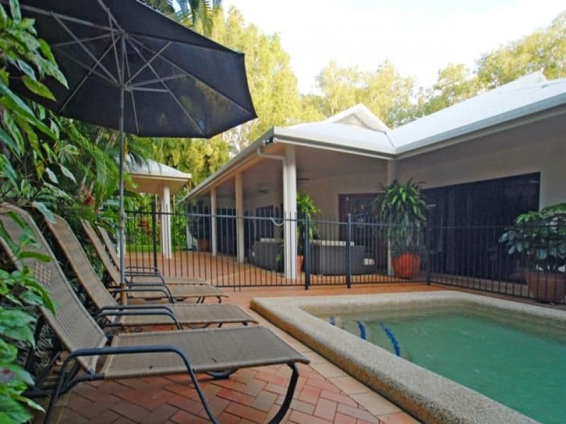 8 Andrews Close, PORT DOUGLAS QLD 4877, Port Douglas - Thumbnail 2