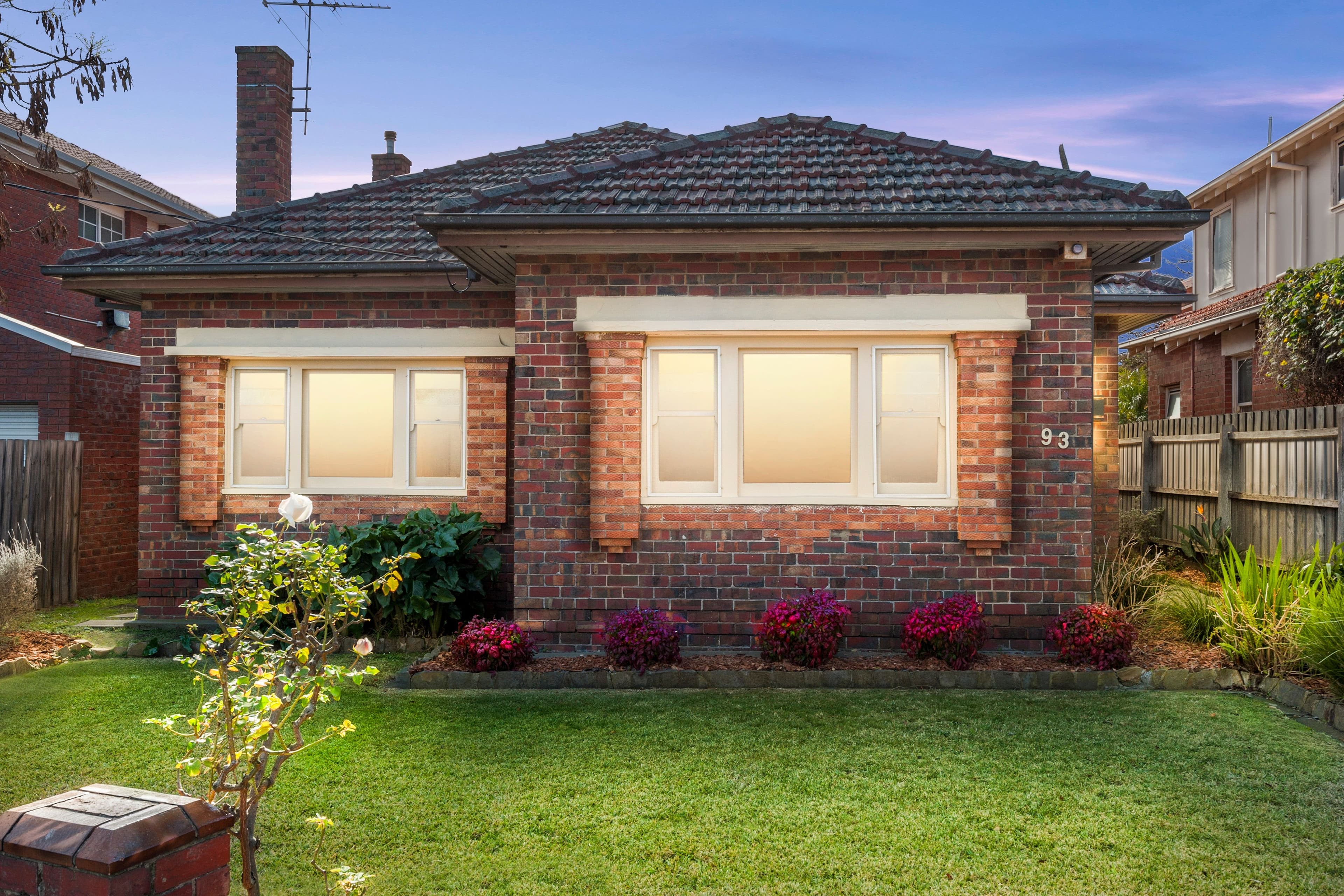93 Willesden Road, Hughesdale VIC 3166, Hughesdale - Thumbnail 2