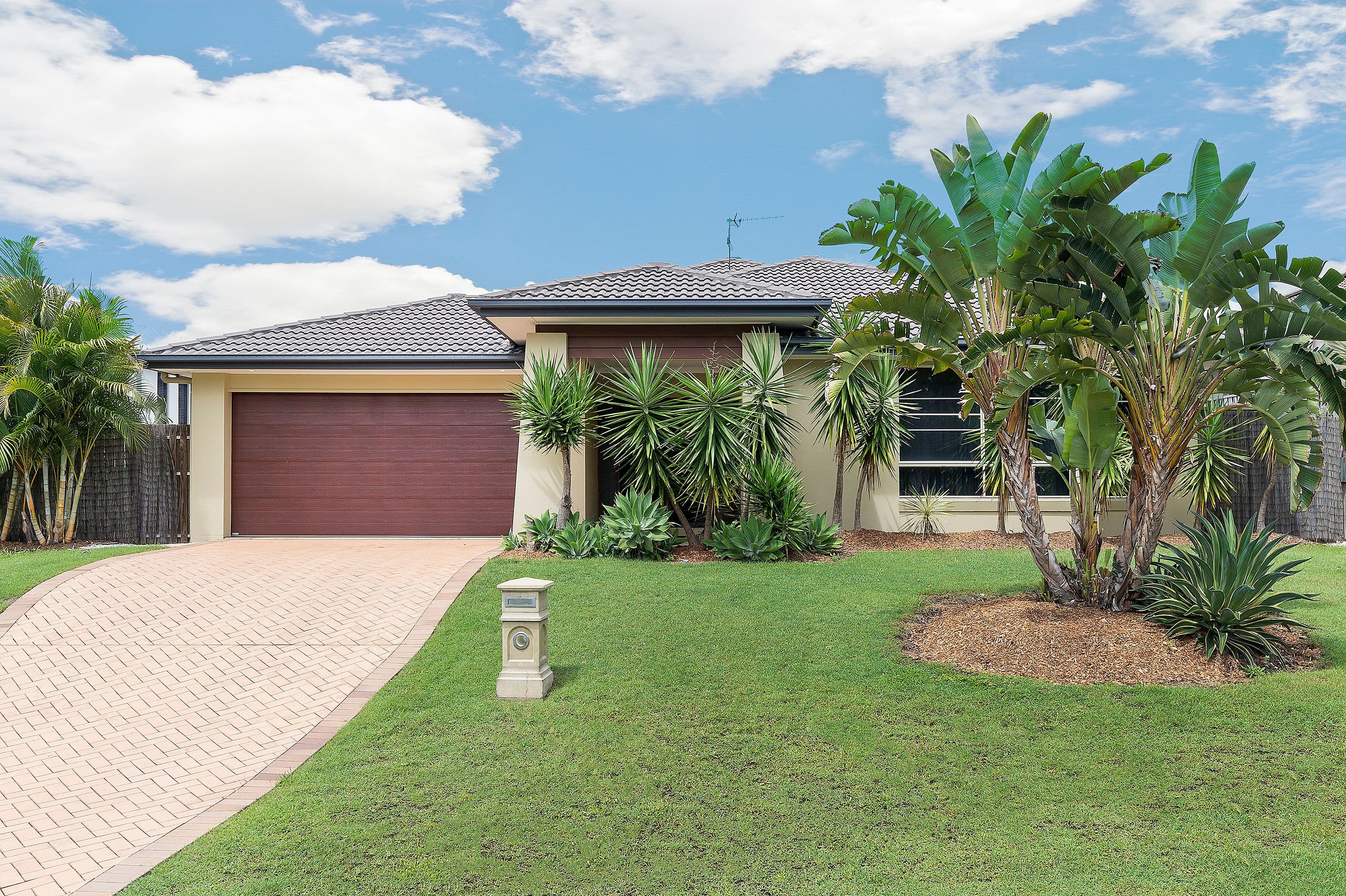11 Indigo Street, Upper Coomera QLD 4209, Upper Coomera - Thumbnail 2