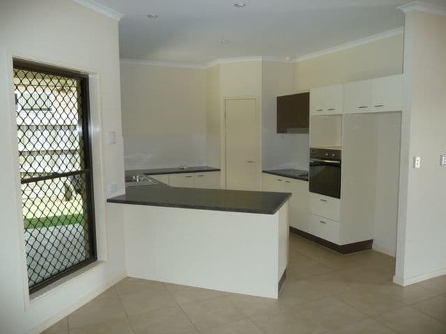 4 Usher Boulevard, BEERWAH QLD 4519, Beerwah - Thumbnail 6