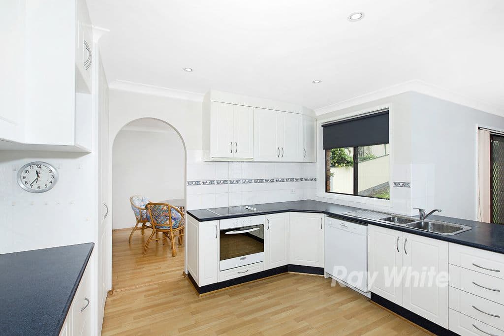 10 Roy Avenue, Bolton Point NSW 2283, Bolton Point - Thumbnail 2