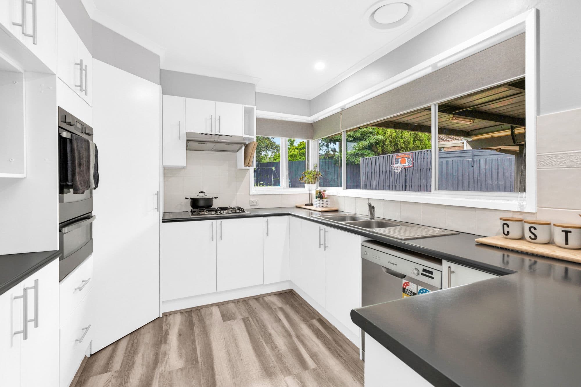 3 Cascade Drive, Wyndham Vale VIC 3024, Wyndham Vale - Thumbnail 4