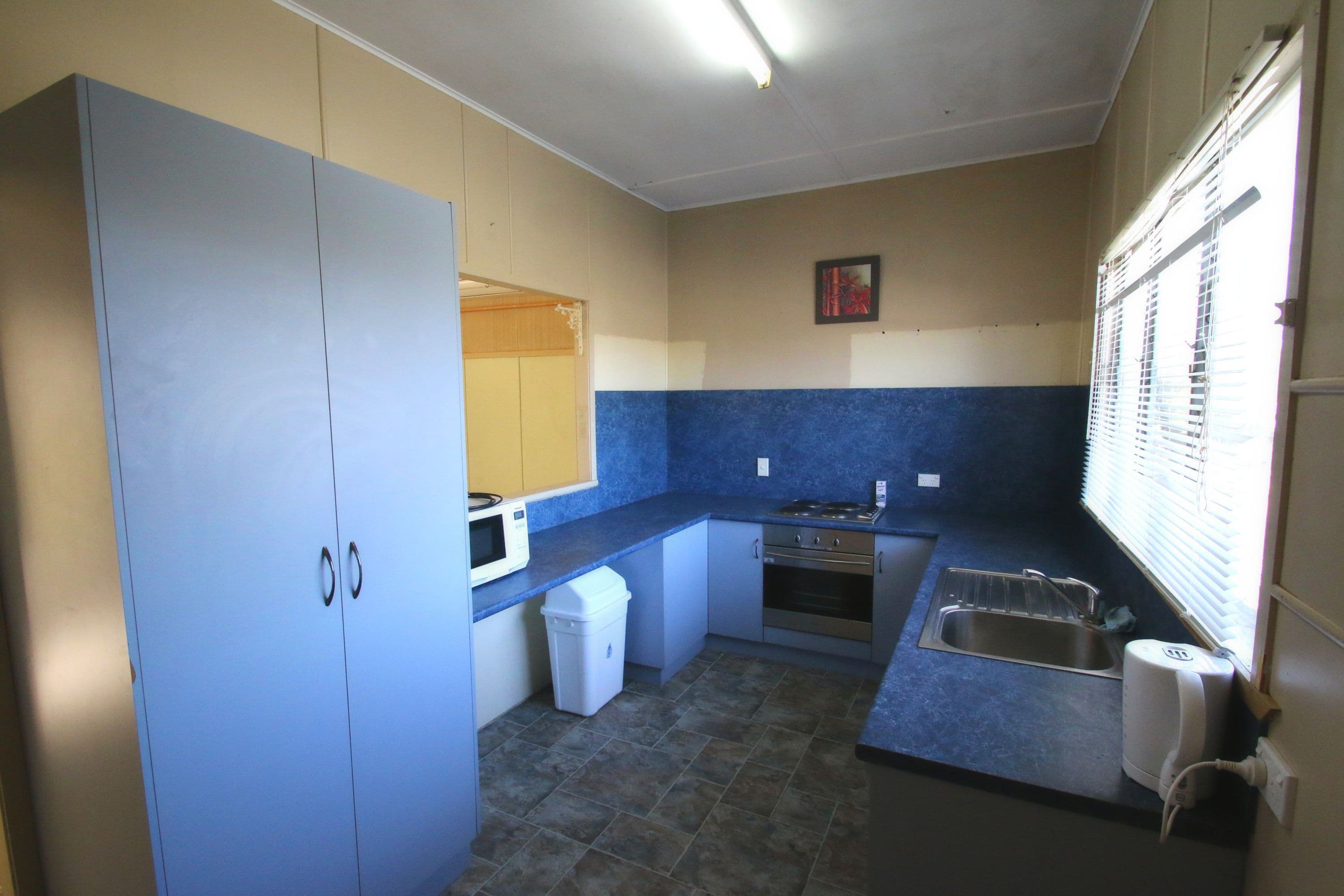 38 Kelvin Street, Monto QLD 4630, Monto - Thumbnail 2