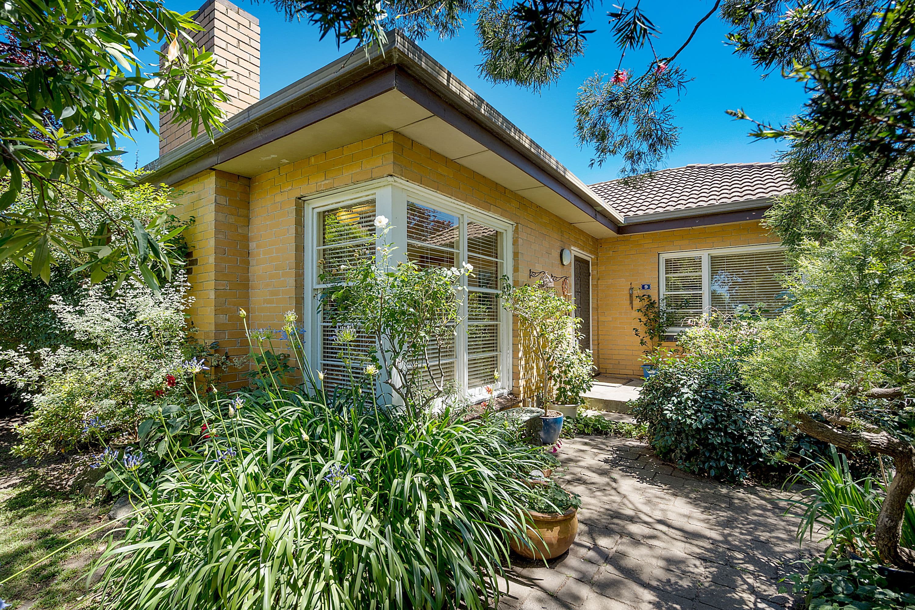 9 Martha Court, Craigieburn VIC 3064, Craigieburn - Thumbnail 3