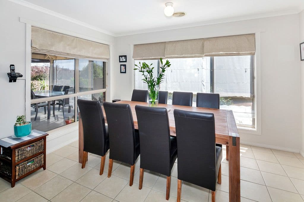 9 Mayfair Court, Mount Helen VIC 3350, Mount Helen - Thumbnail 6