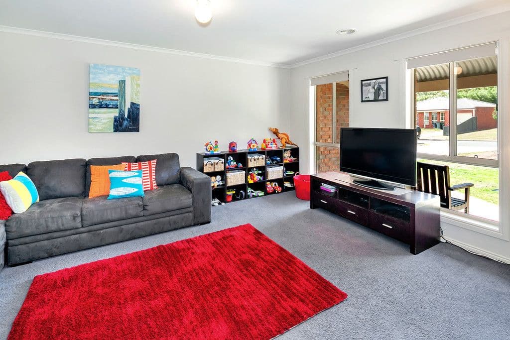 9 Mayfair Court, Mount Helen VIC 3350, Mount Helen - Thumbnail 7