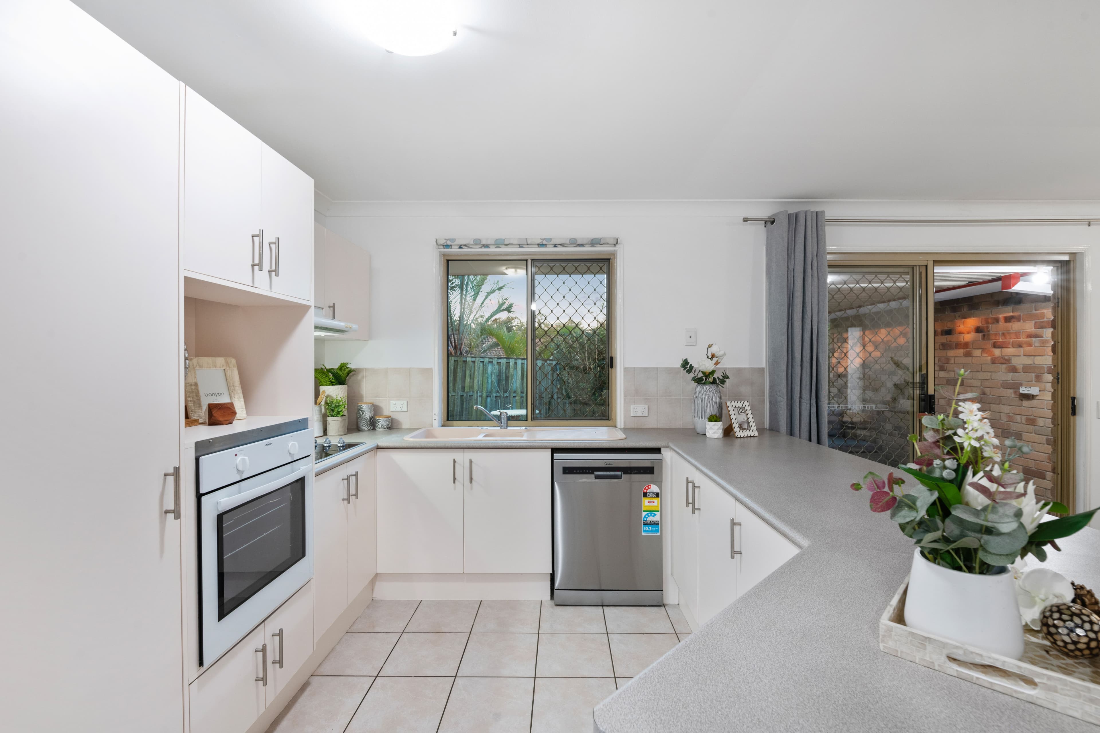 16 Lewis Place, Calamvale QLD 4116, Calamvale - Thumbnail 5