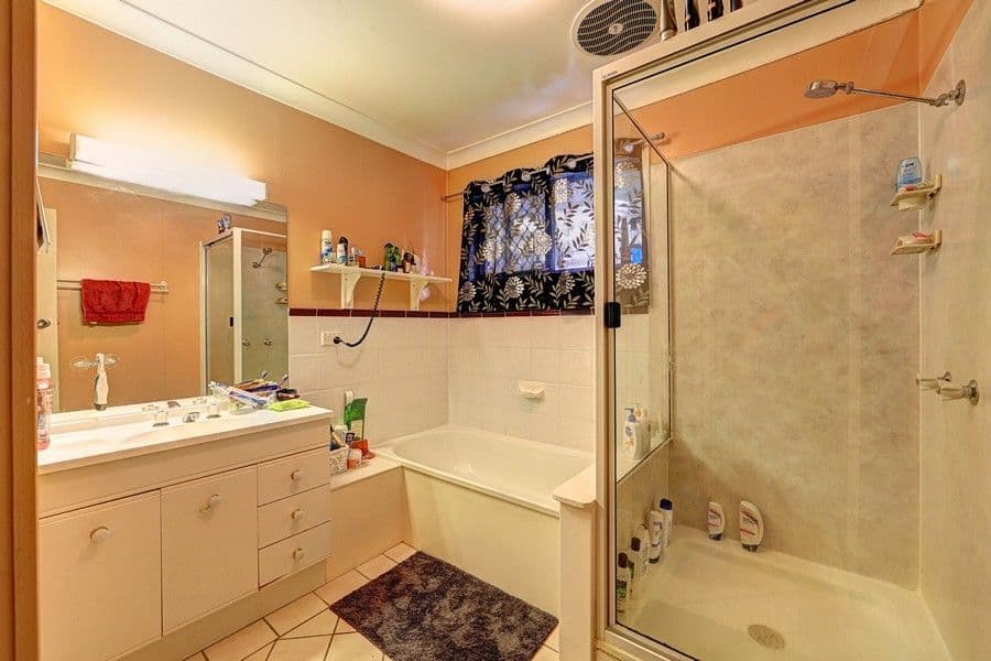 AVENELL HEIGHTS QLD 4670, Avenell Heights - Thumbnail 3