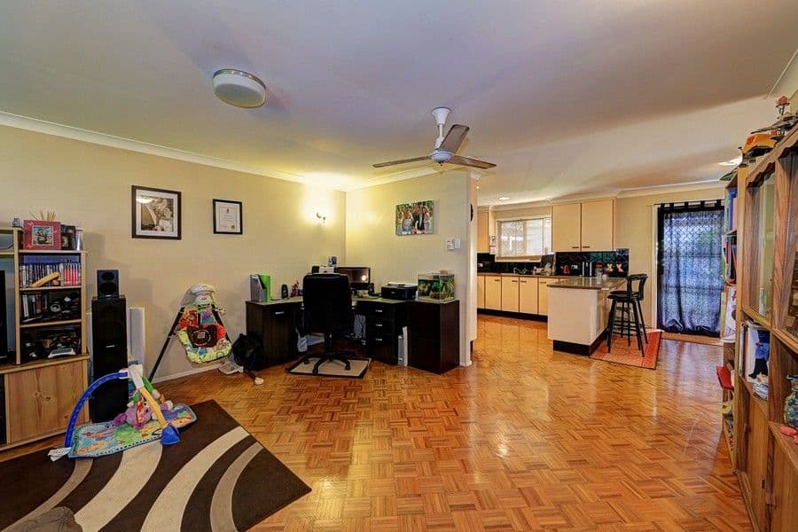 AVENELL HEIGHTS QLD 4670, Avenell Heights - Thumbnail 6